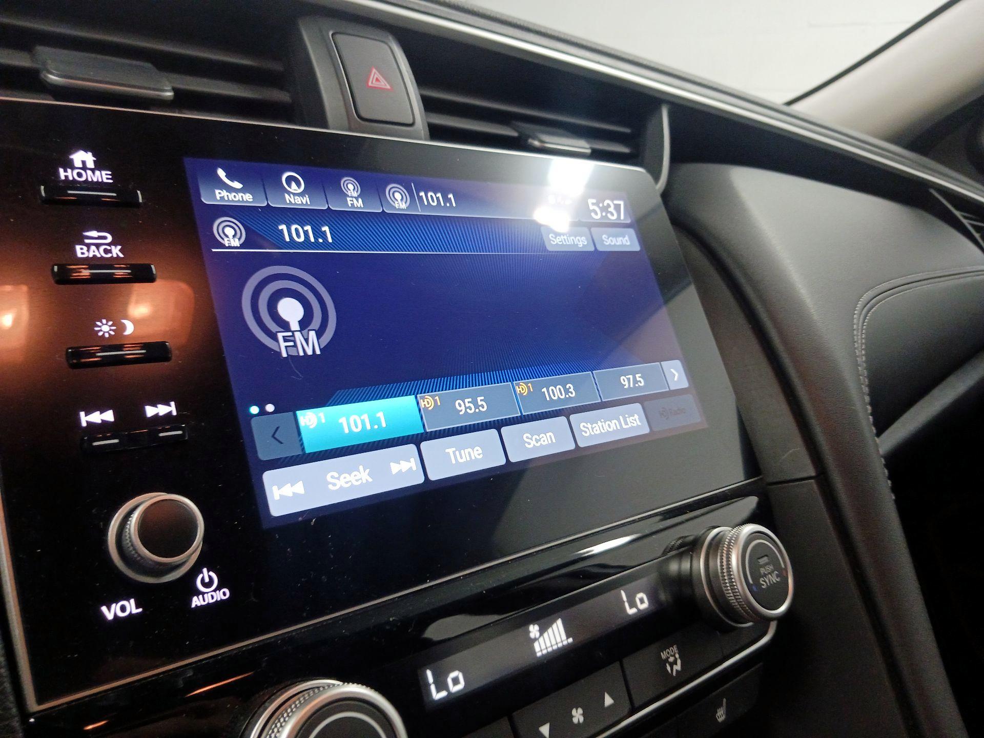 Thumbnail: 2021 Honda Insight - 13