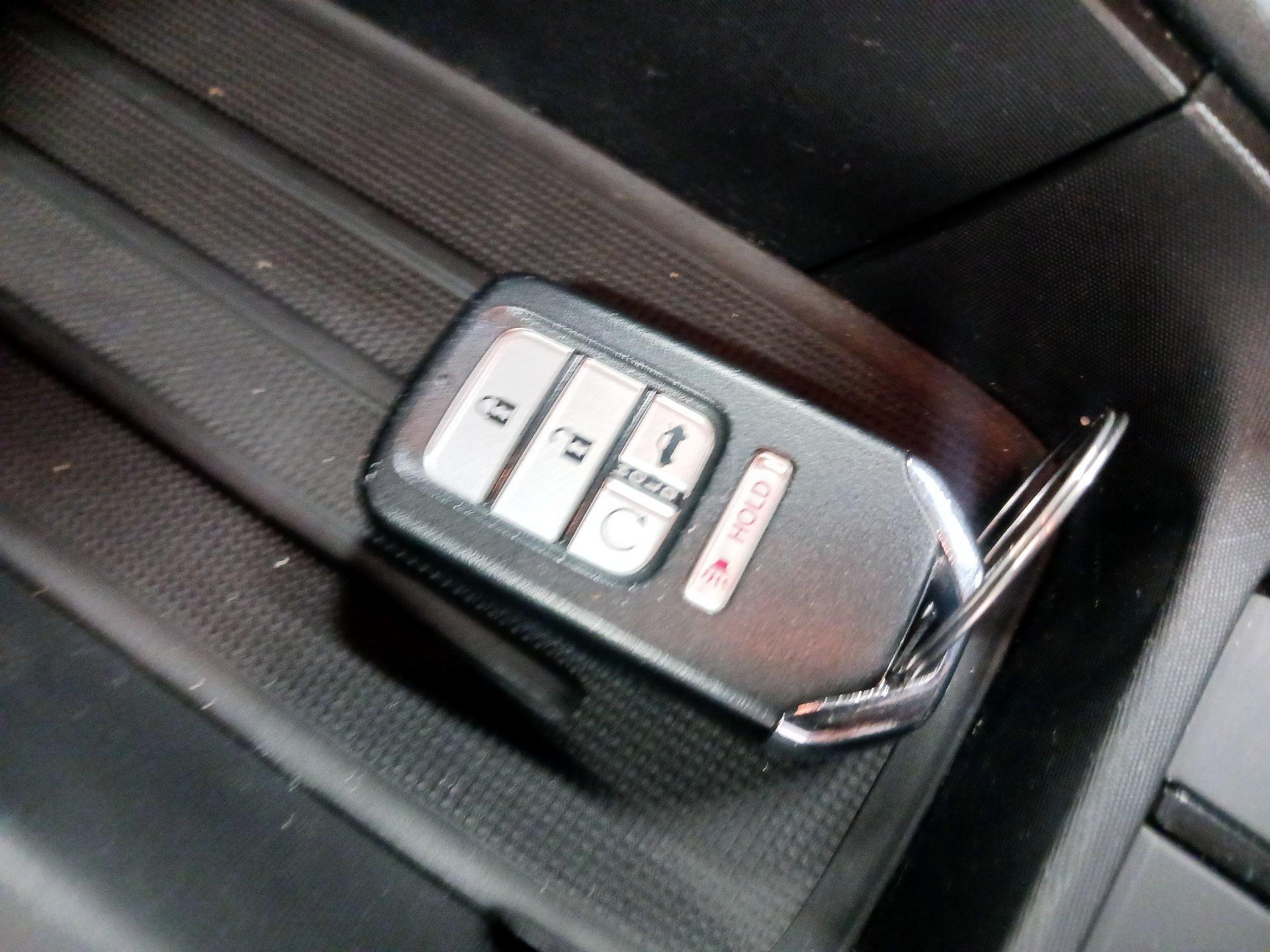 Thumbnail: 2021 Honda Insight - 18