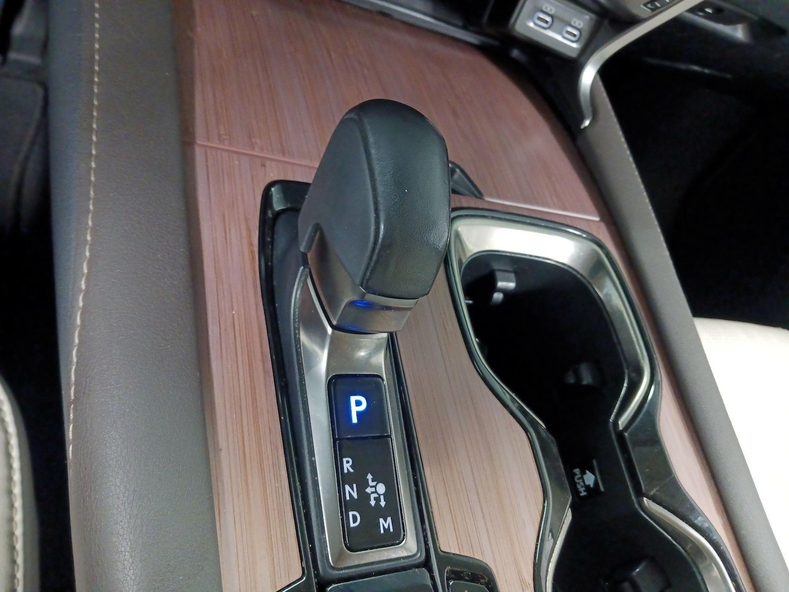 2023 Lexus RX 350 - Photo 17