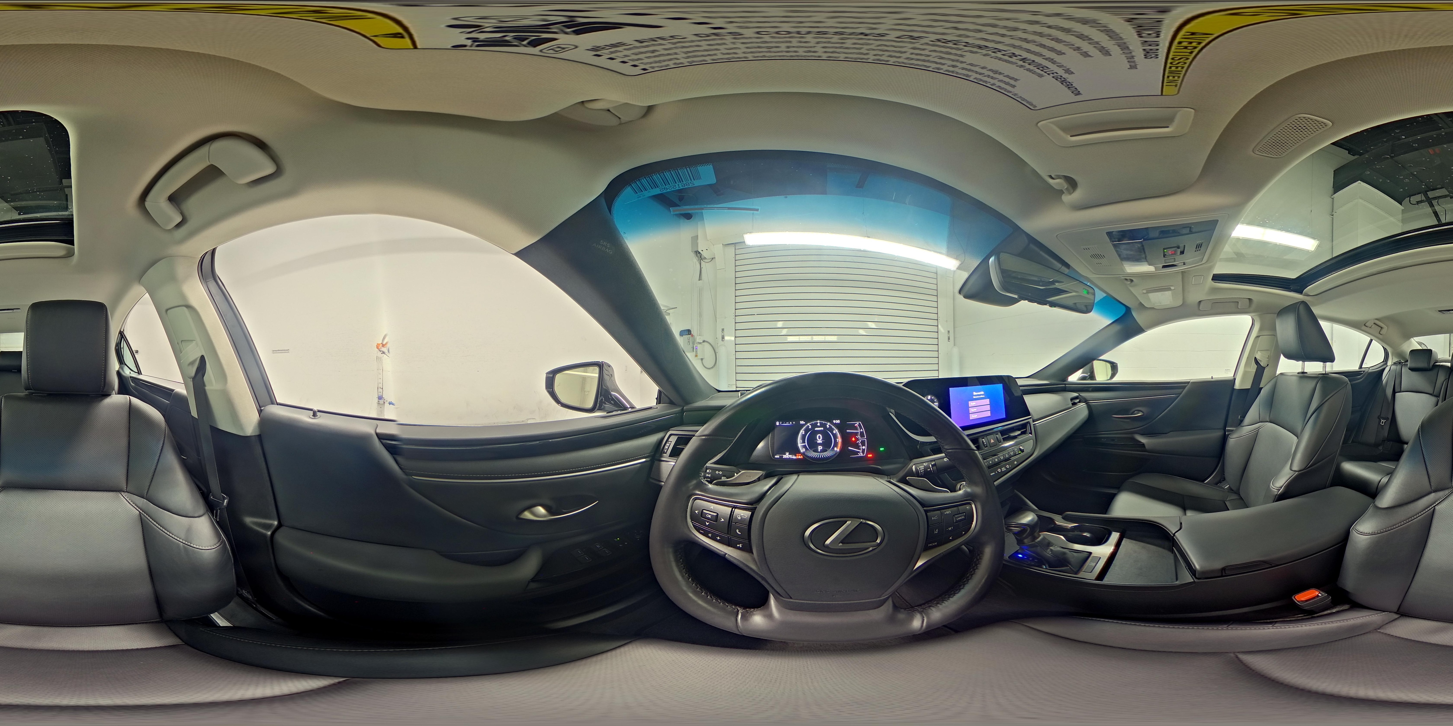 2025 Lexus ES 350 - Photo 26
