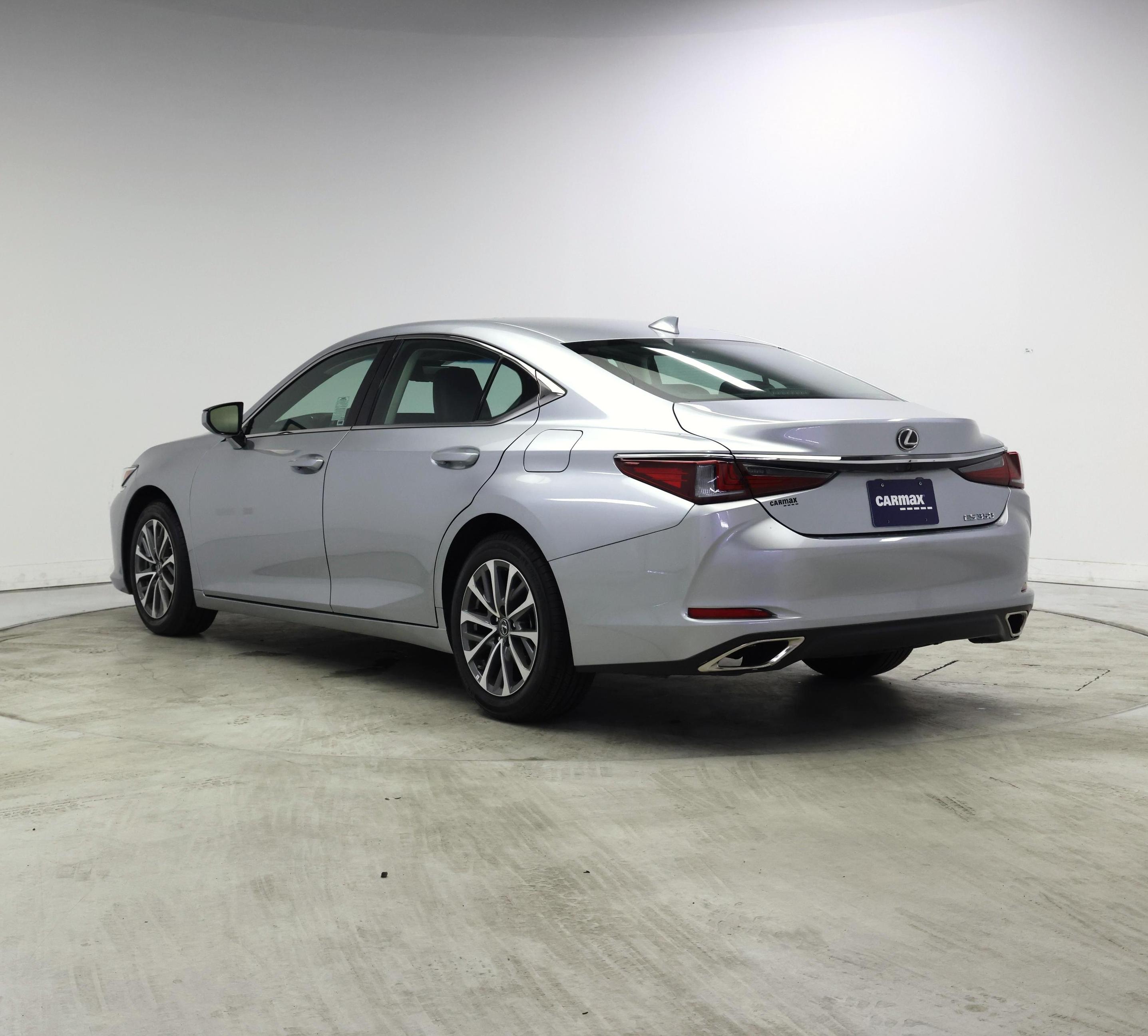 Thumbnail: 2025 Lexus ES - 2