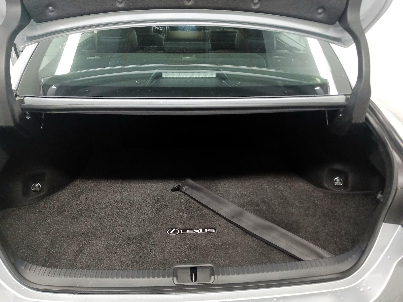2025 Lexus ES 350 - Photo 21