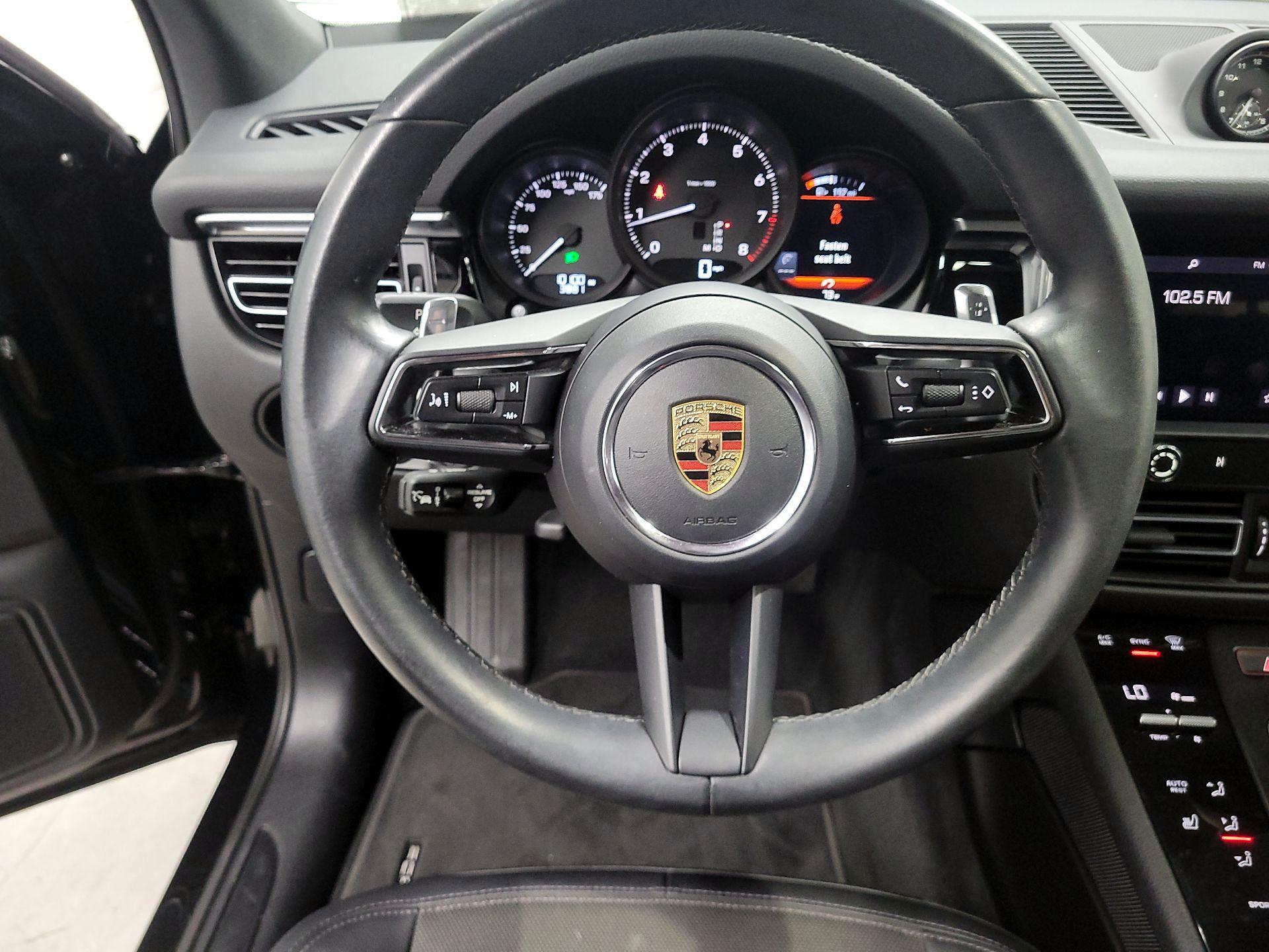 Thumbnail: 2024 Porsche Macan - 10