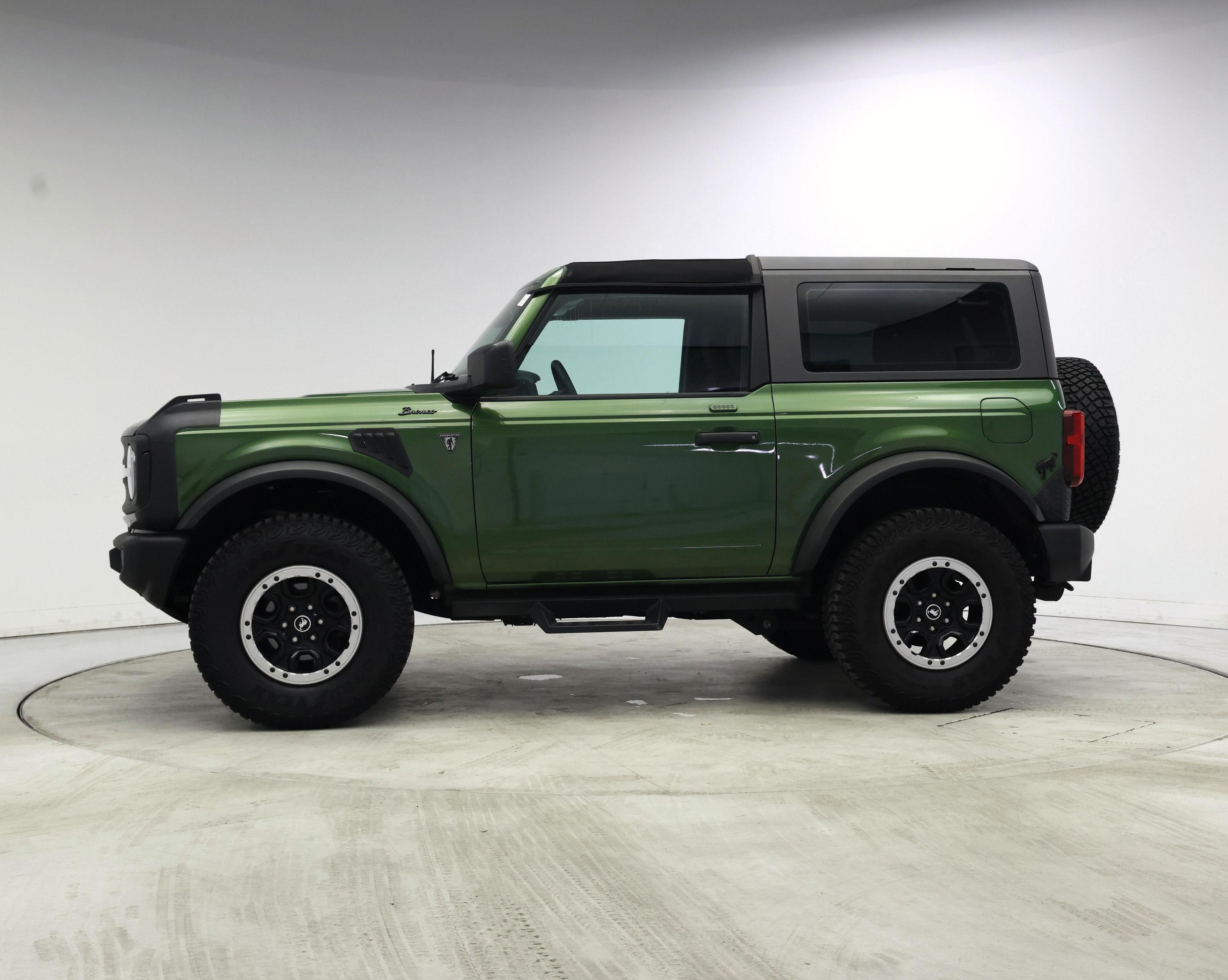 Thumbnail: 2023 Ford Bronco - 3