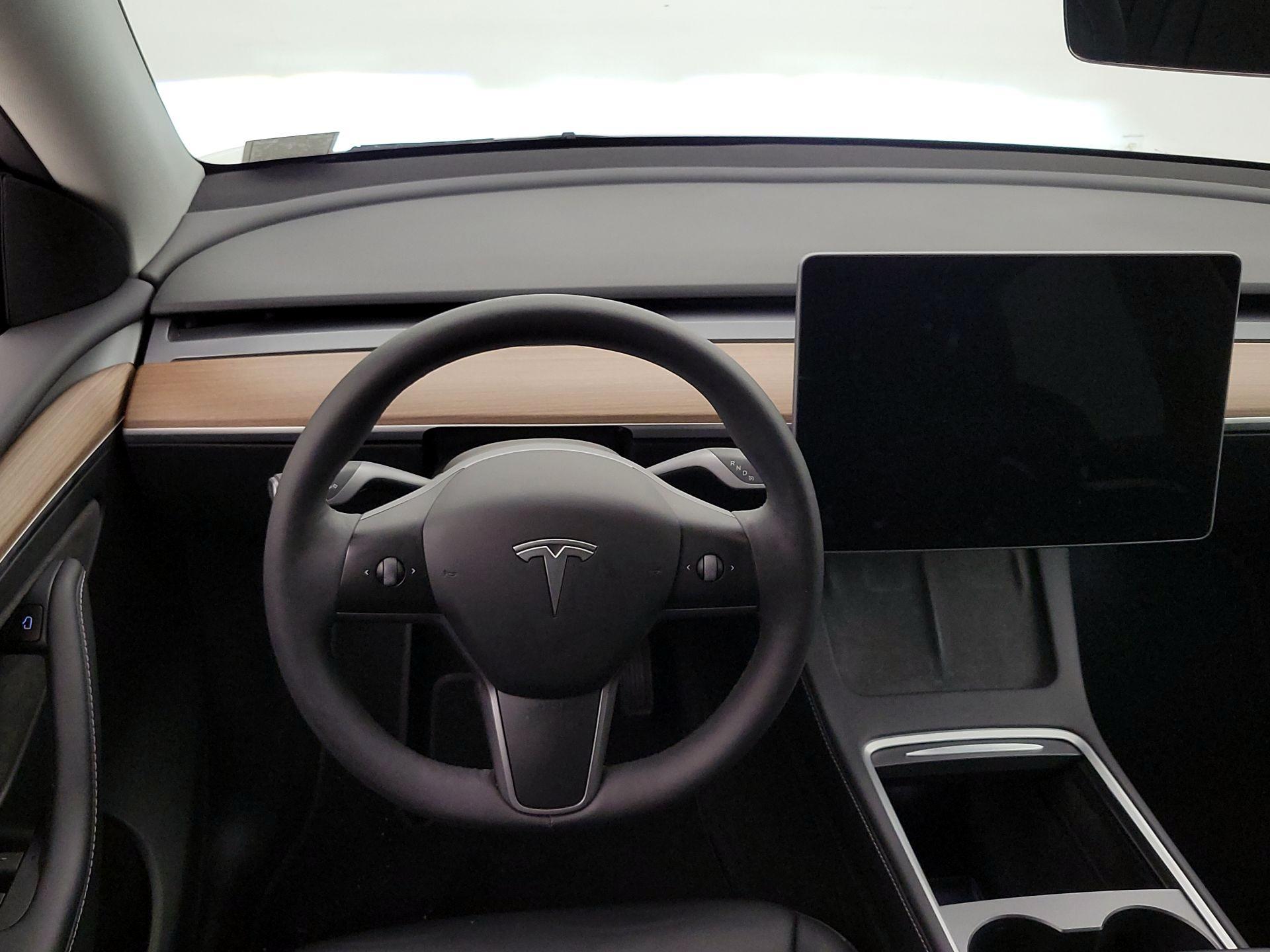 Thumbnail: 2022 Tesla Model Y - 10