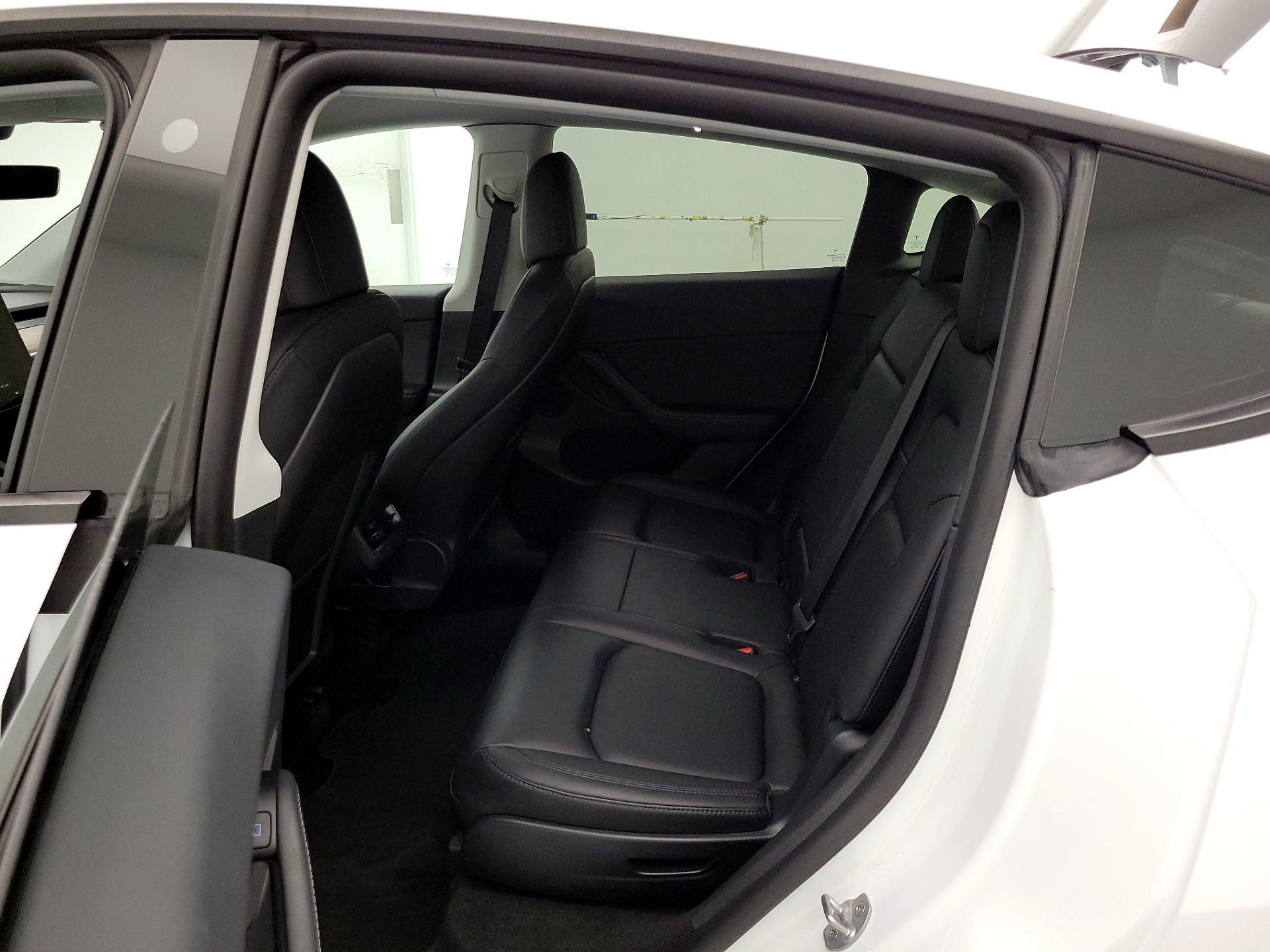 Thumbnail: 2022 Tesla Model Y - 18