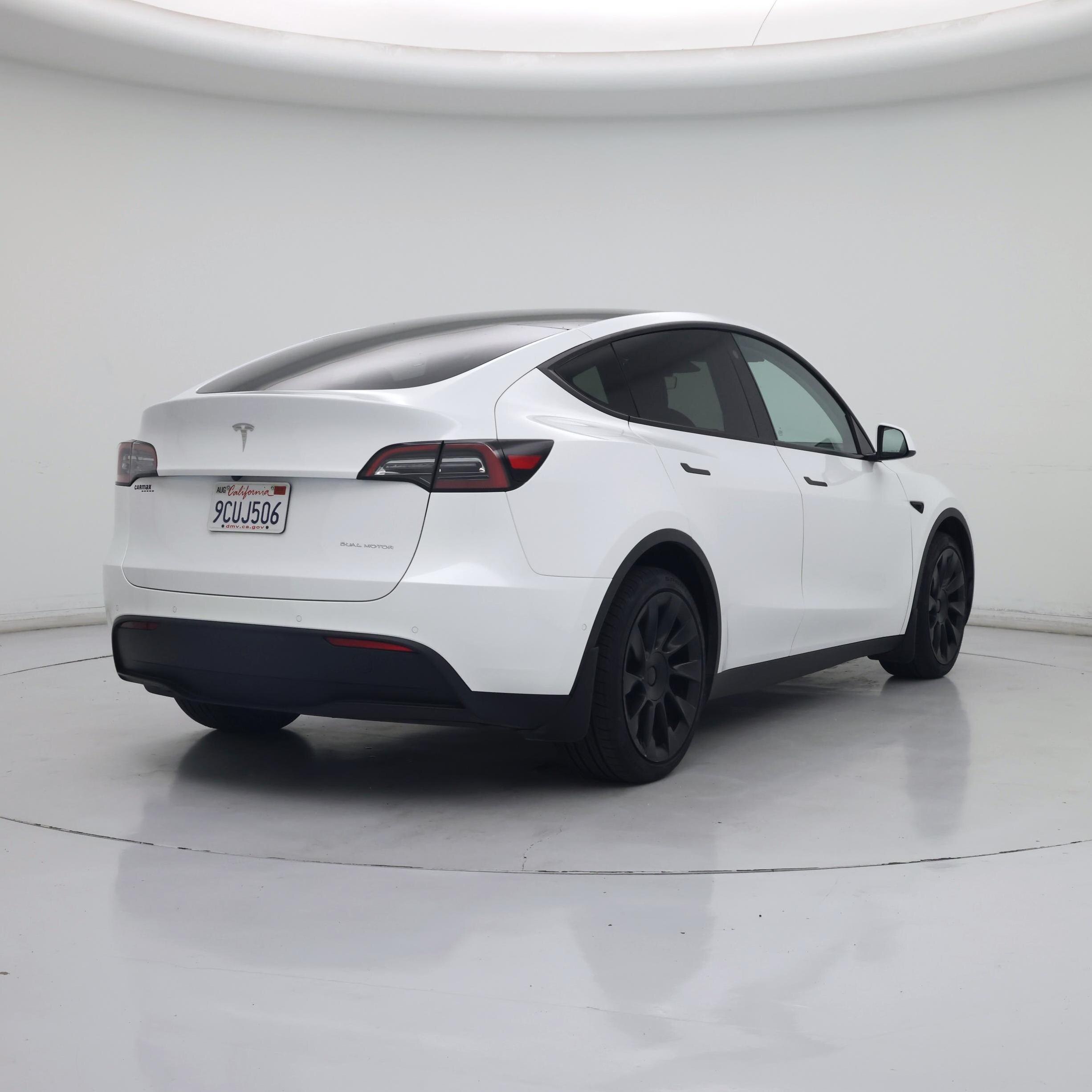 Thumbnail: 2022 Tesla Model Y - 8