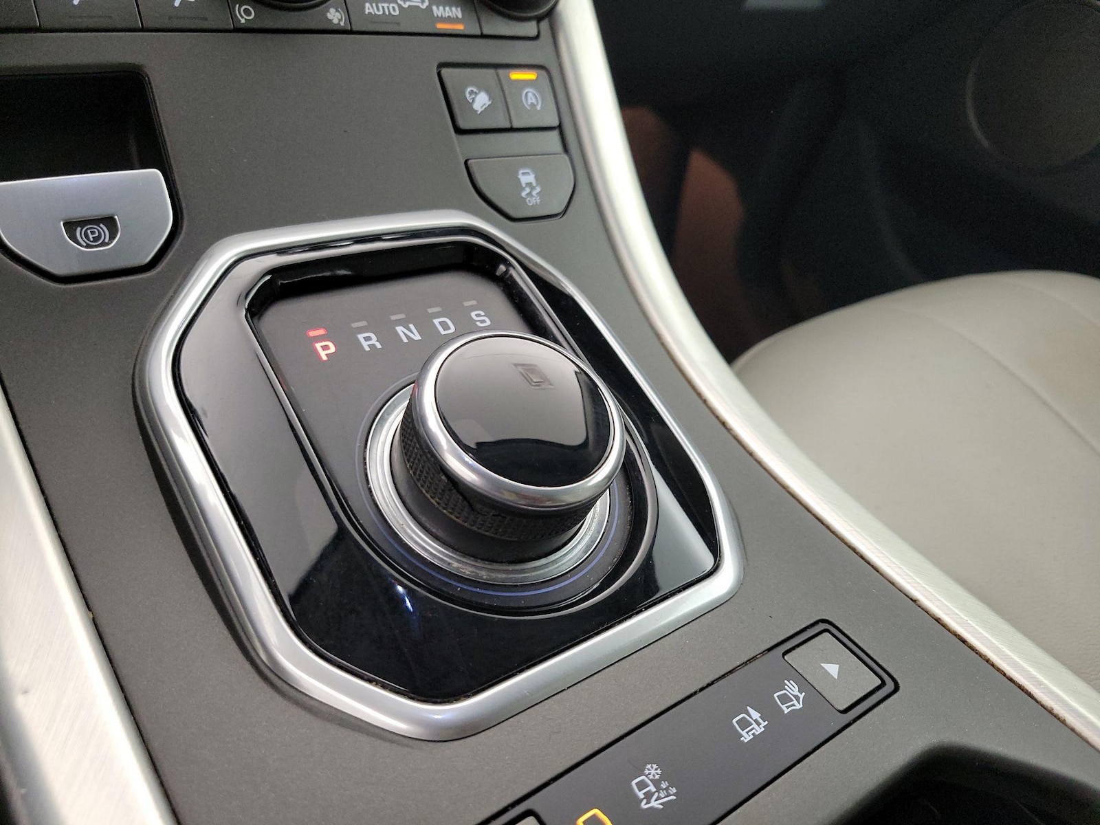 2017 Land Rover Range Rover Evoque SE Premium - Photo 18