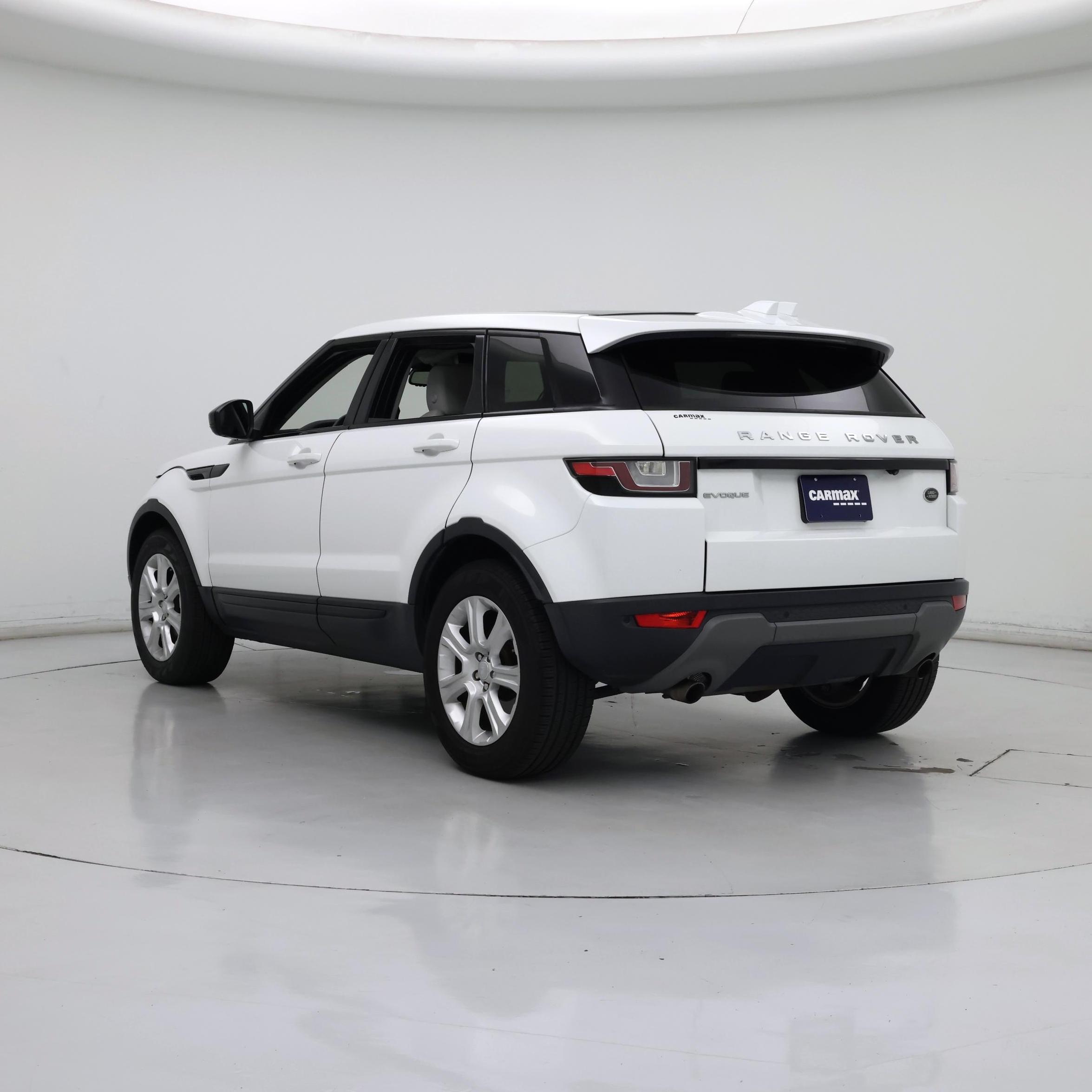 Thumbnail: 2017 Land Rover Range Rover Evoque - 2