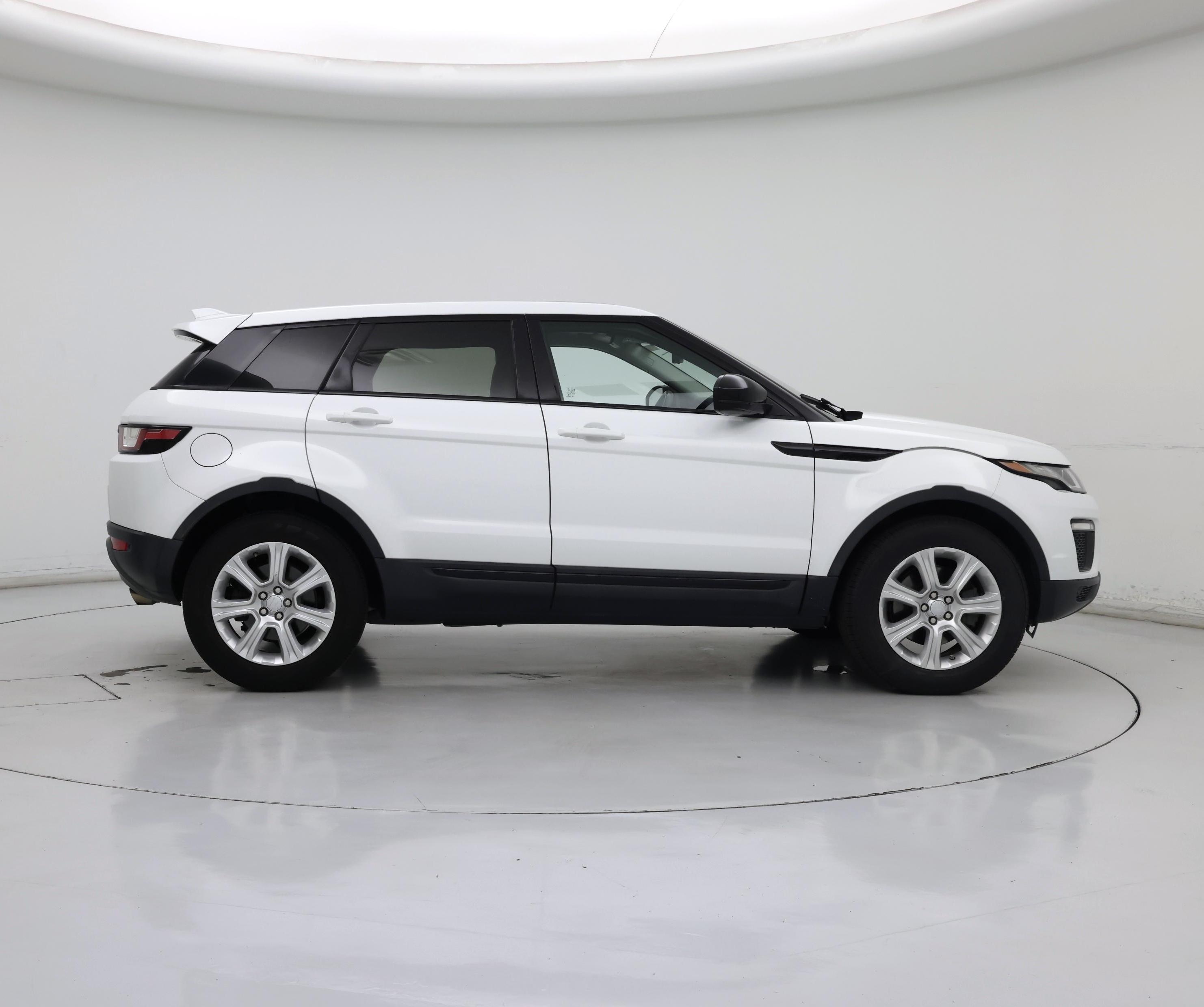 Thumbnail: 2017 Land Rover Range Rover Evoque - 7