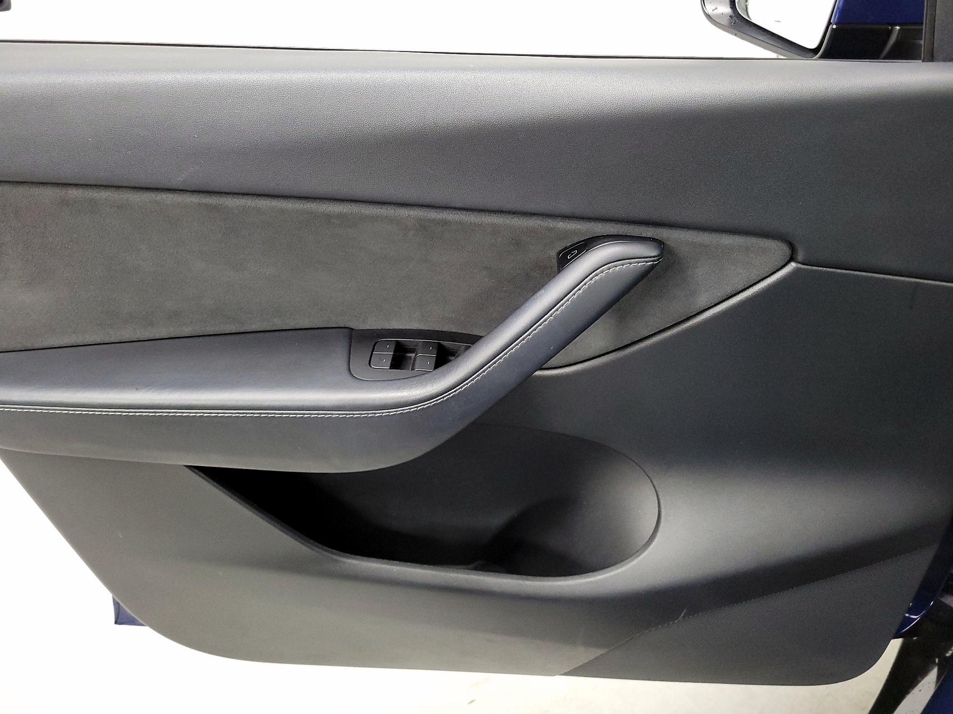 Thumbnail: 2021 Tesla Model Y - 12