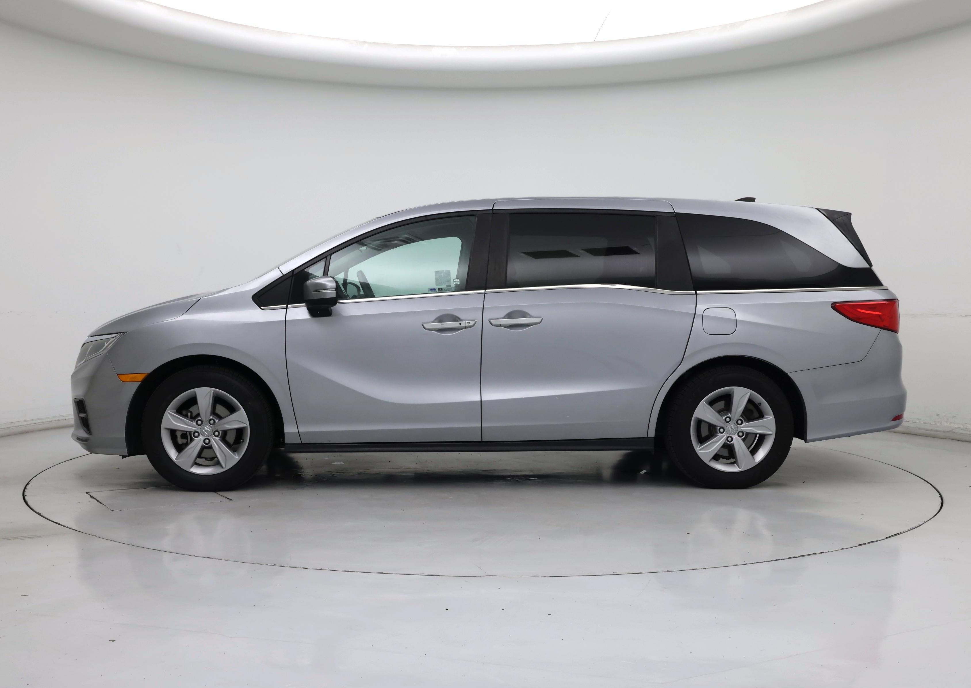 Thumbnail: 2019 Honda Odyssey - 3