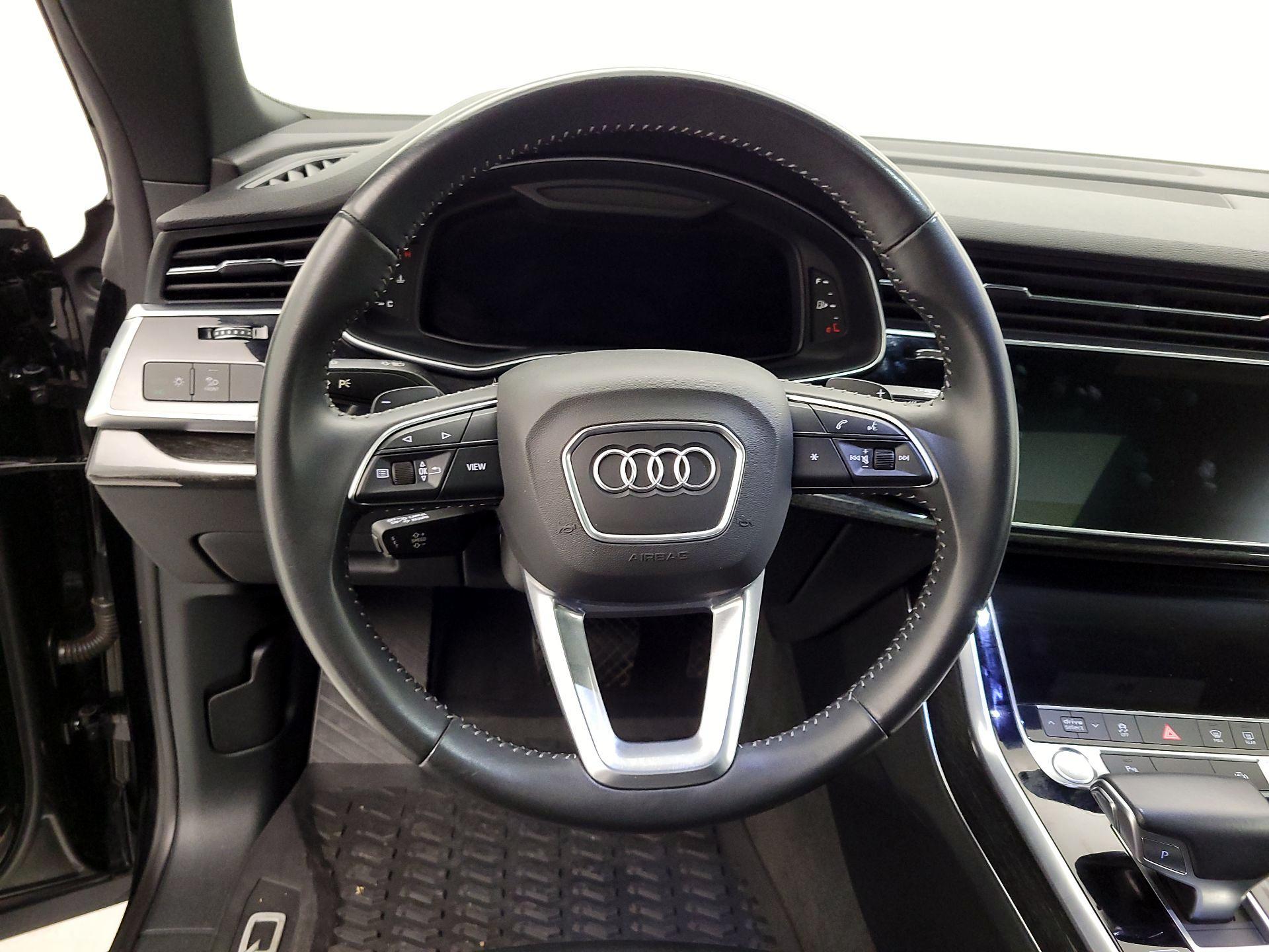 Thumbnail: 2019 Audi Q8 - 10