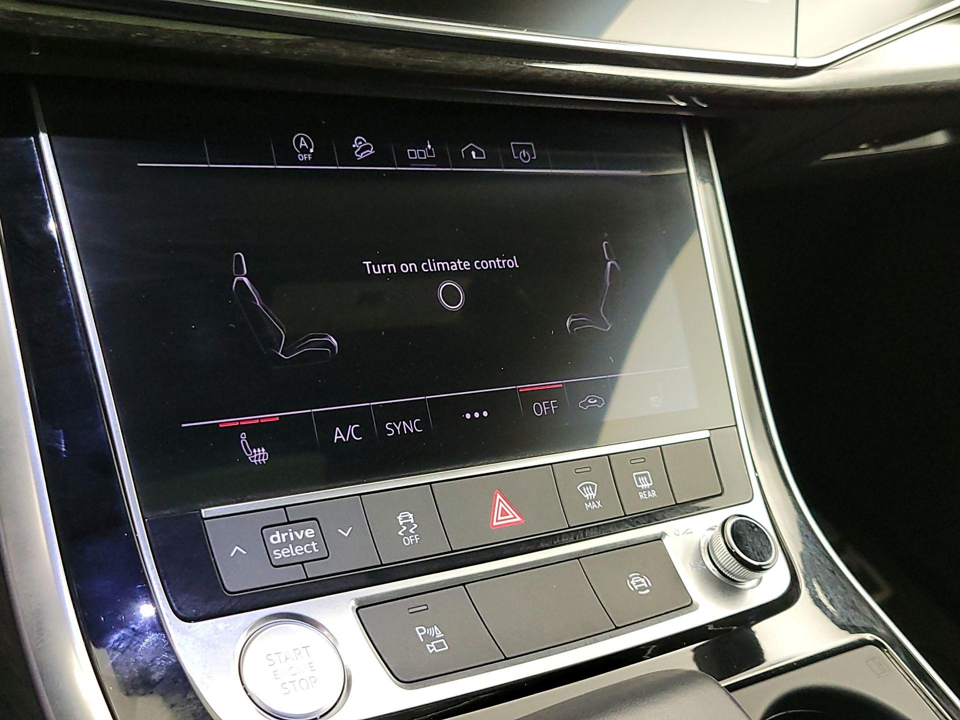 Thumbnail: 2019 Audi Q8 - 17
