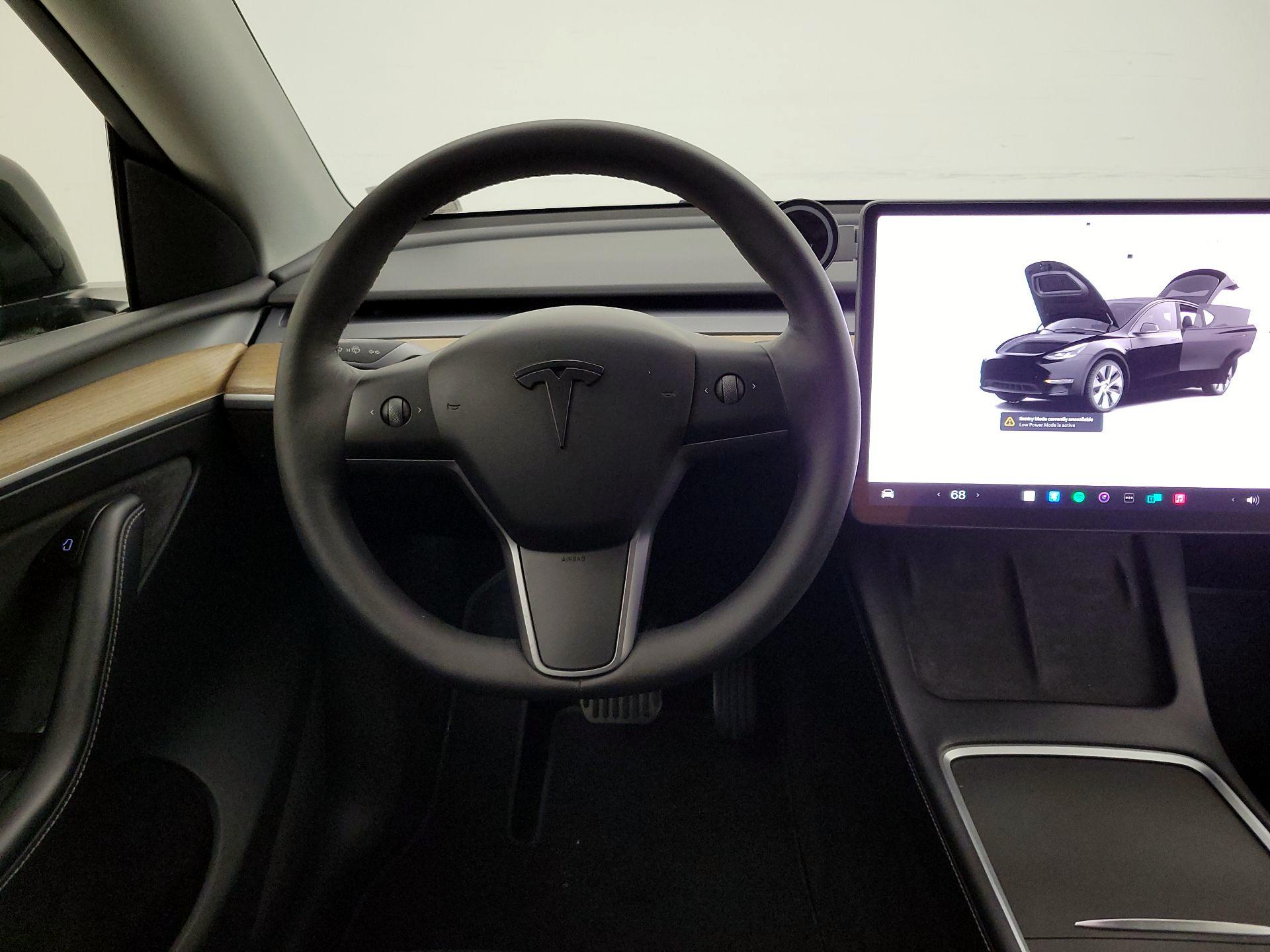 Thumbnail: 2022 Tesla Model Y - 10