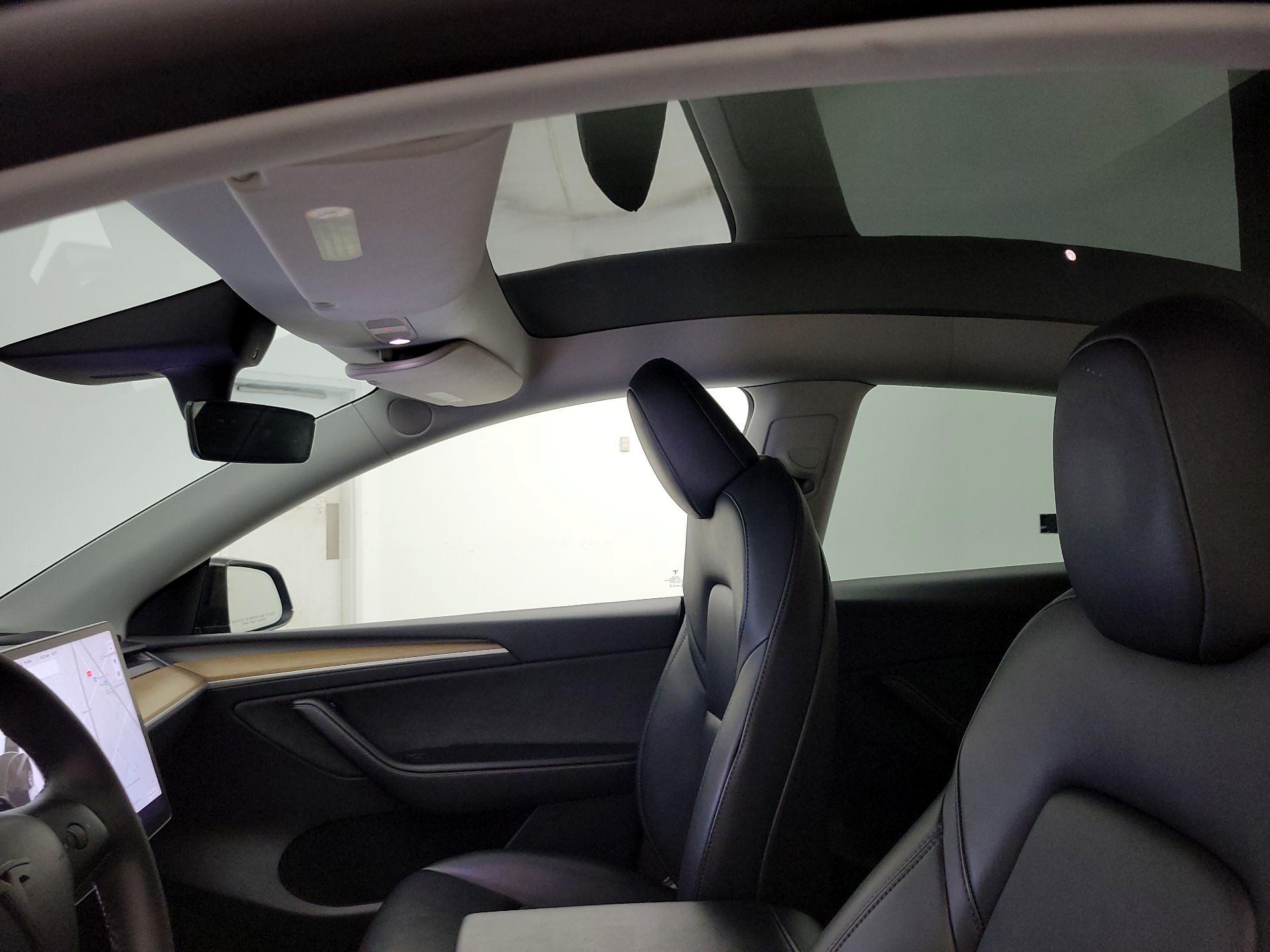 Thumbnail: 2022 Tesla Model Y - 18