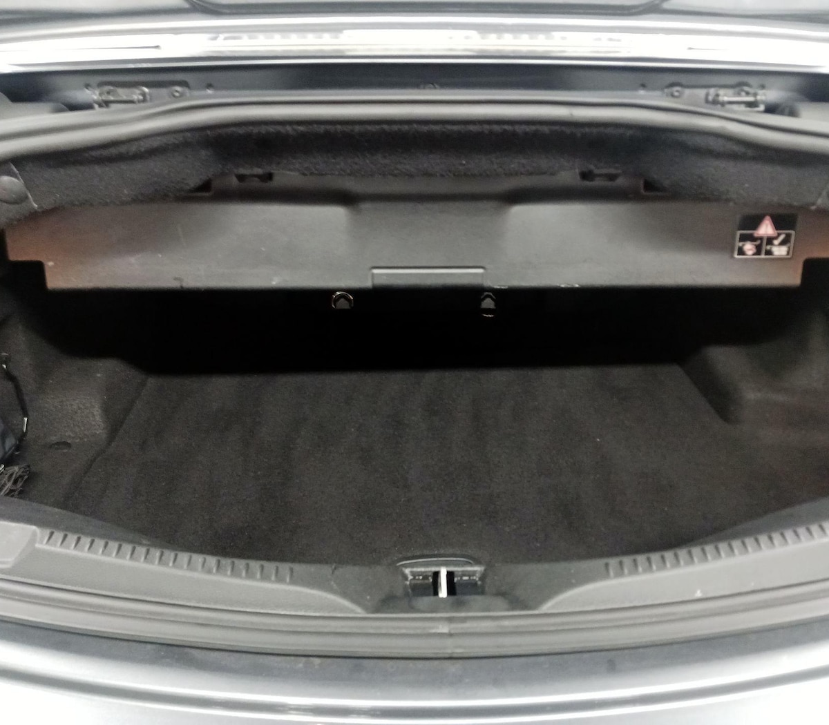 Trunk/Cargo (Seats Up)