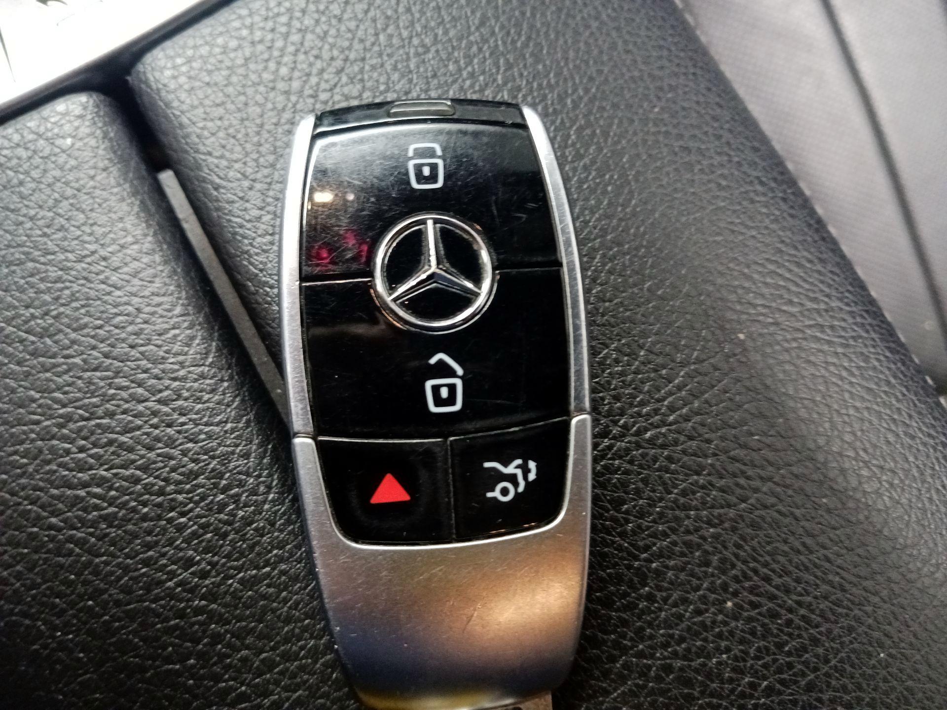 Thumbnail: 2018 Mercedes-Benz E-Class - 18