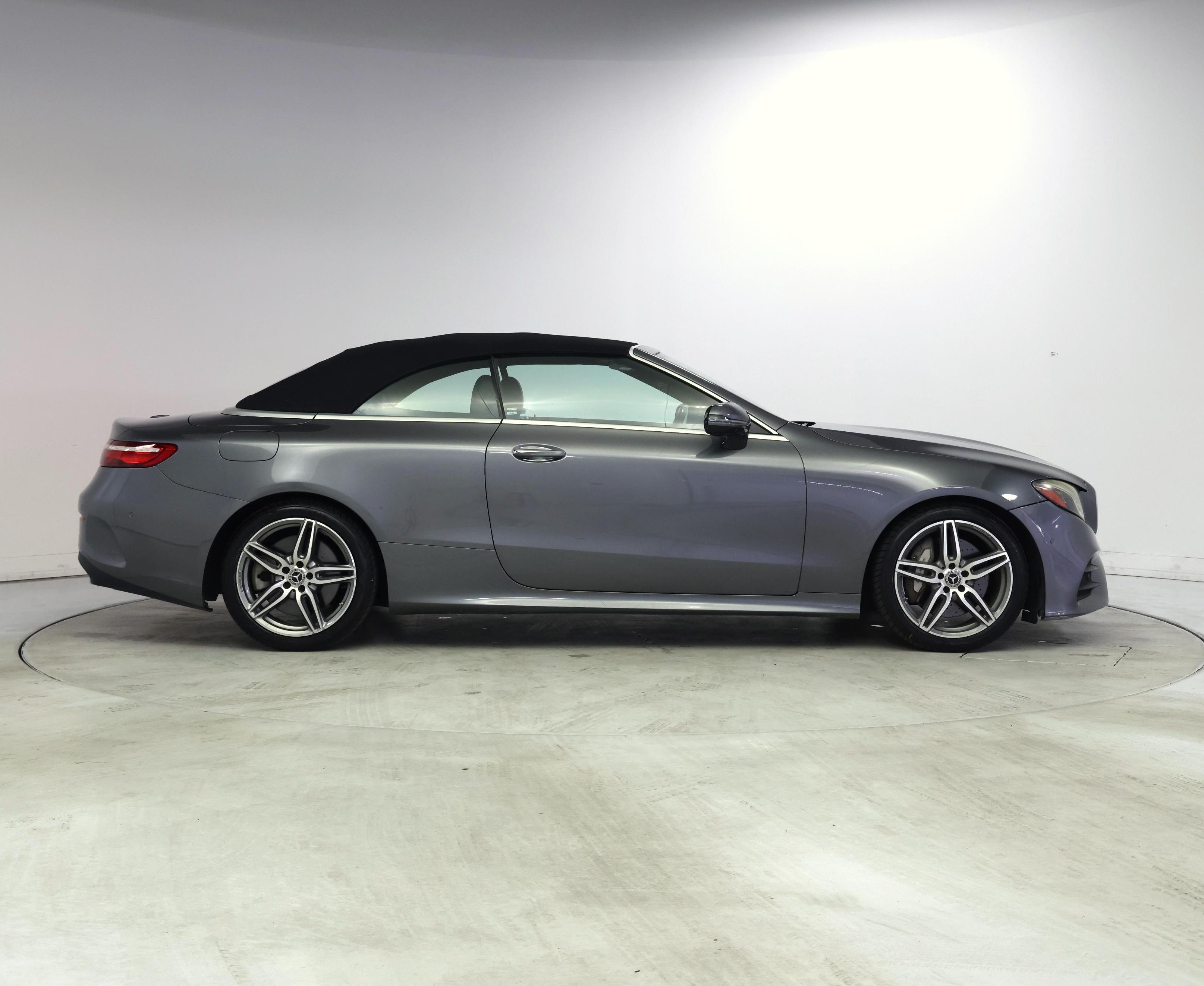 Thumbnail: 2018 Mercedes-Benz E-Class - 7