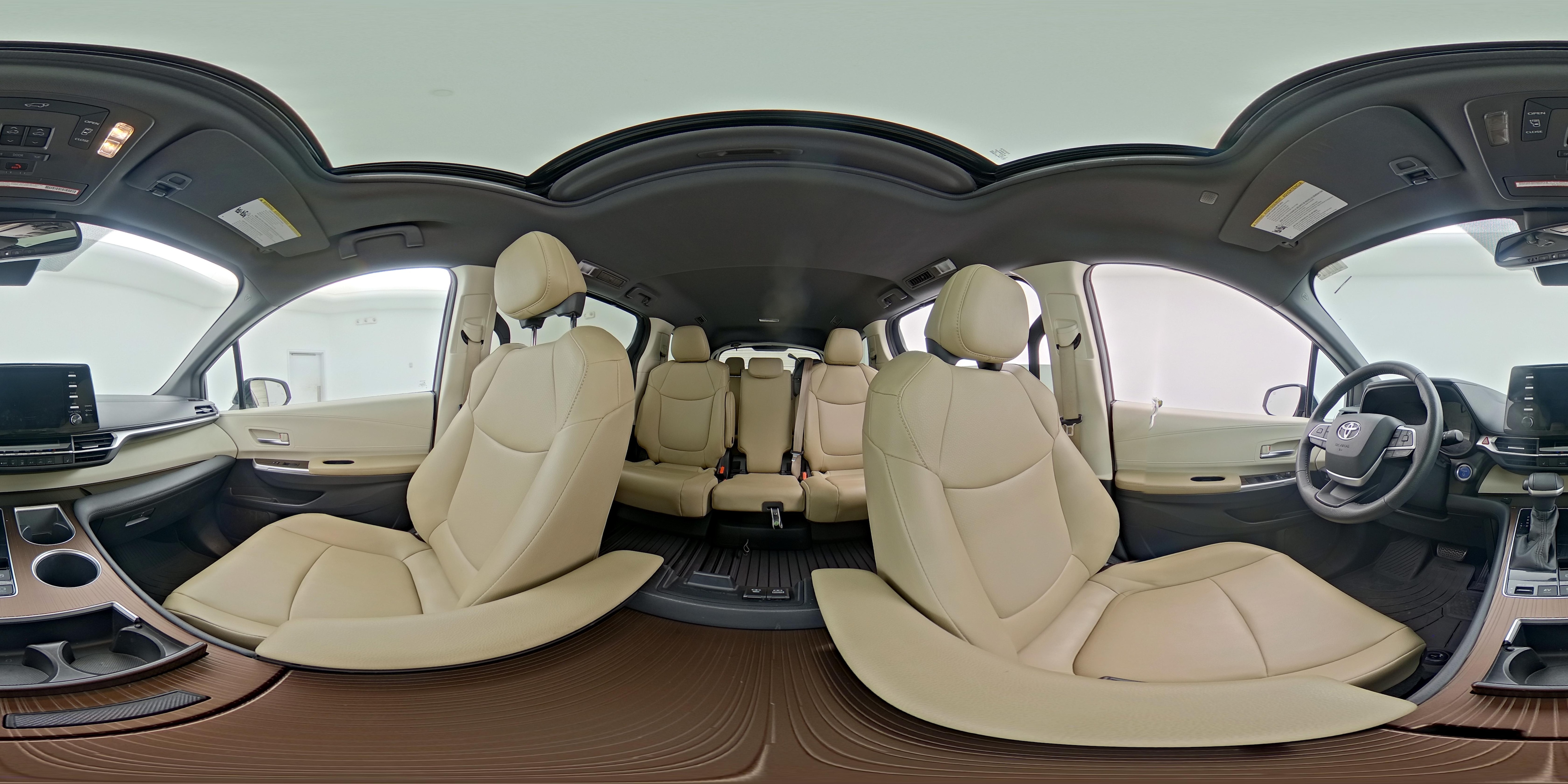 2021 Toyota Sienna XLE - Photo 25