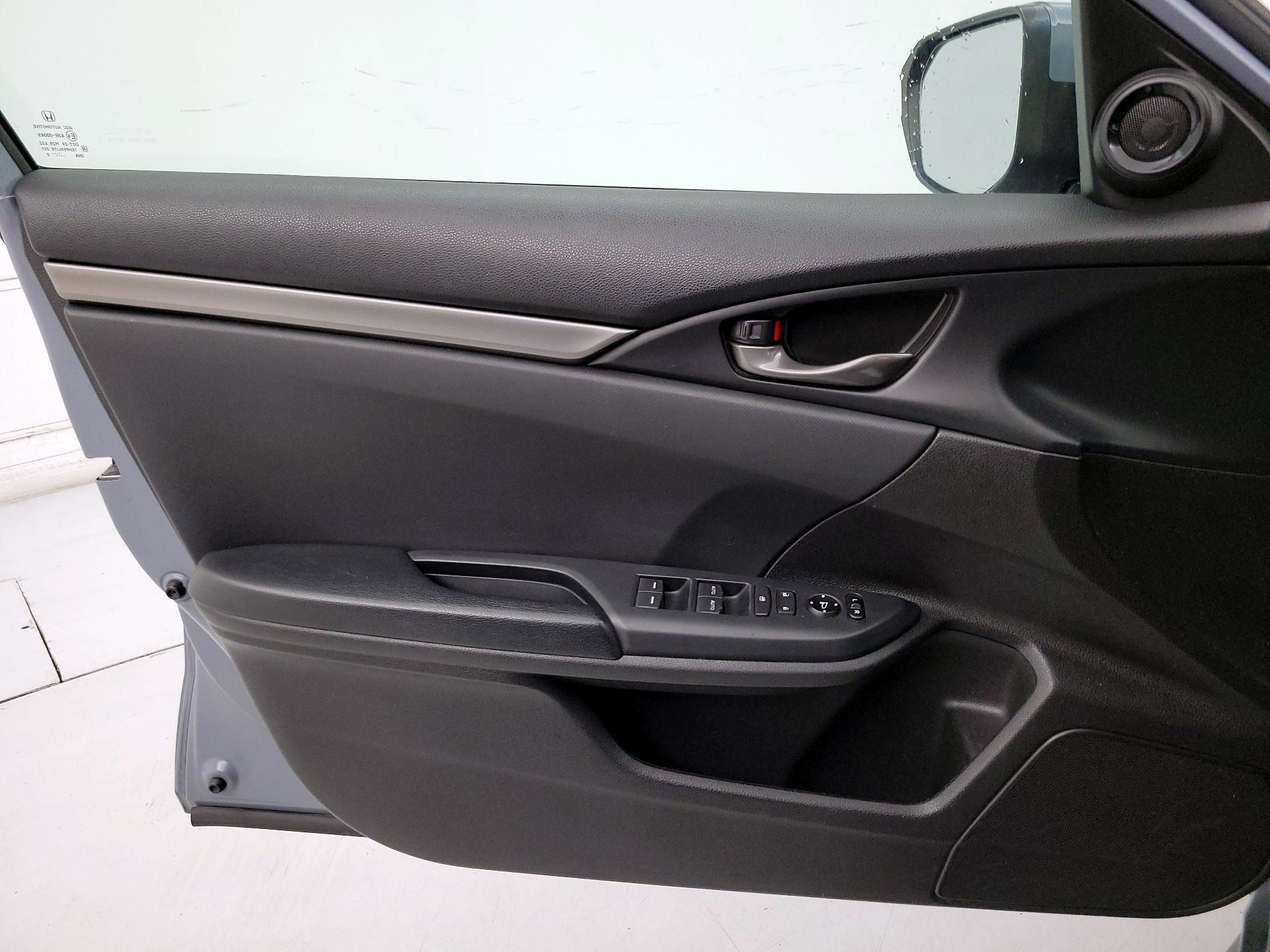 Thumbnail: 2020 Honda Civic - 12