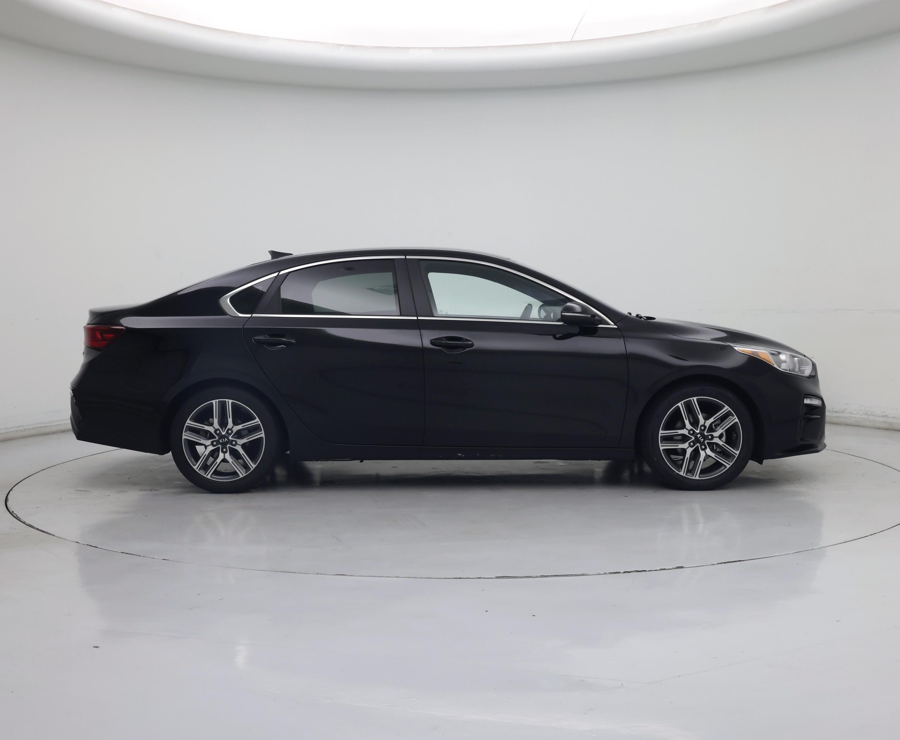 Thumbnail: 2020 Kia Forte - 7
