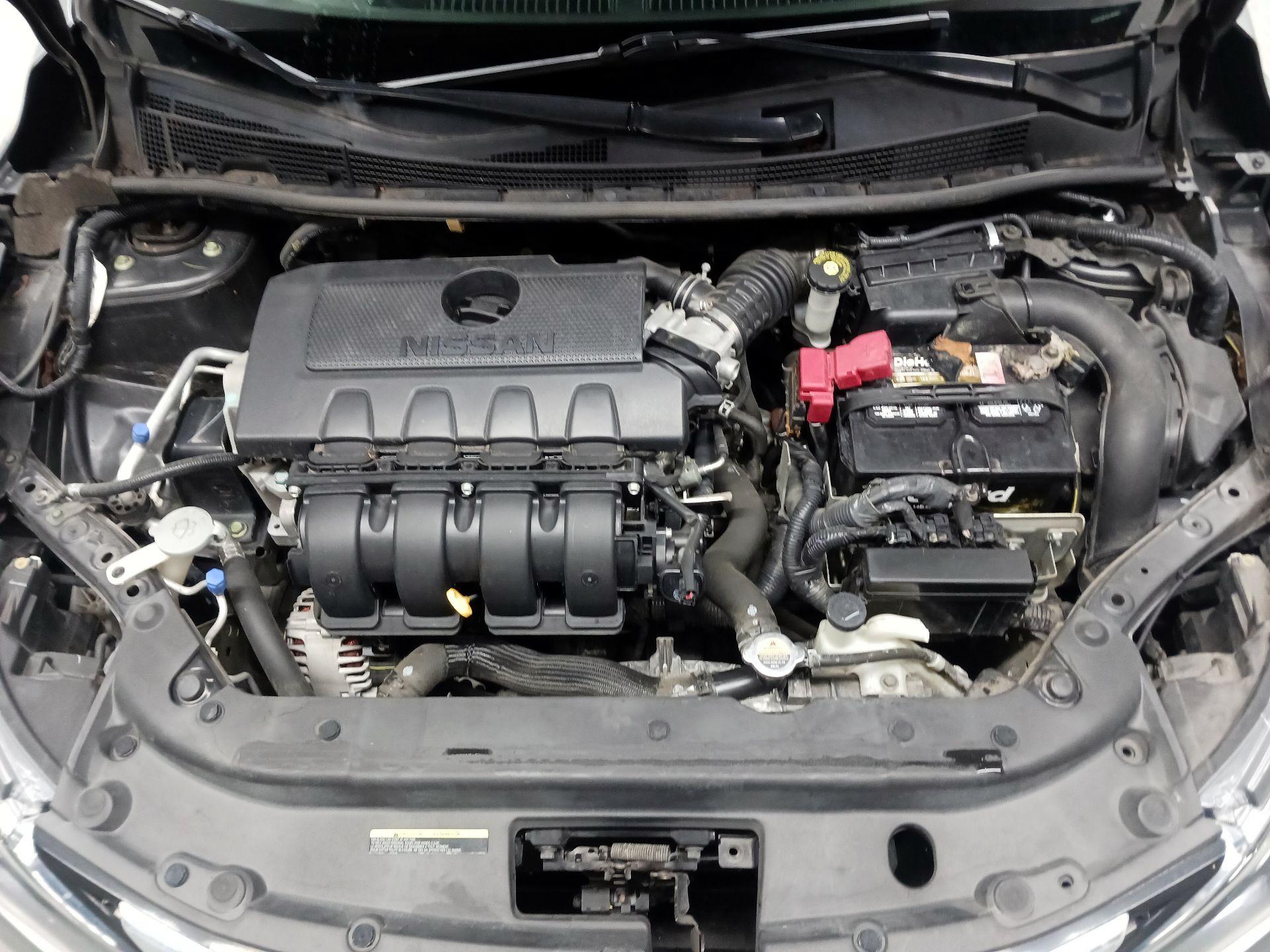 Thumbnail: 2016 Nissan Sentra - 17