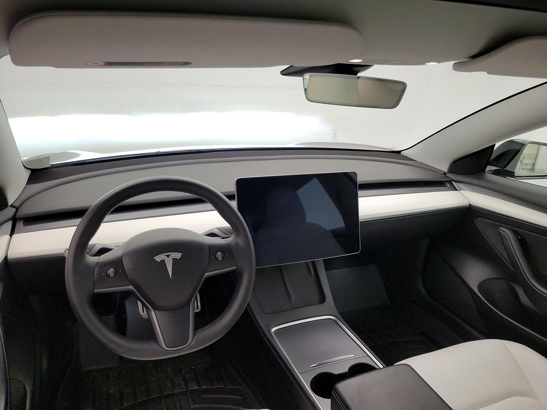 Thumbnail: 2022 Tesla Model 3 - 9