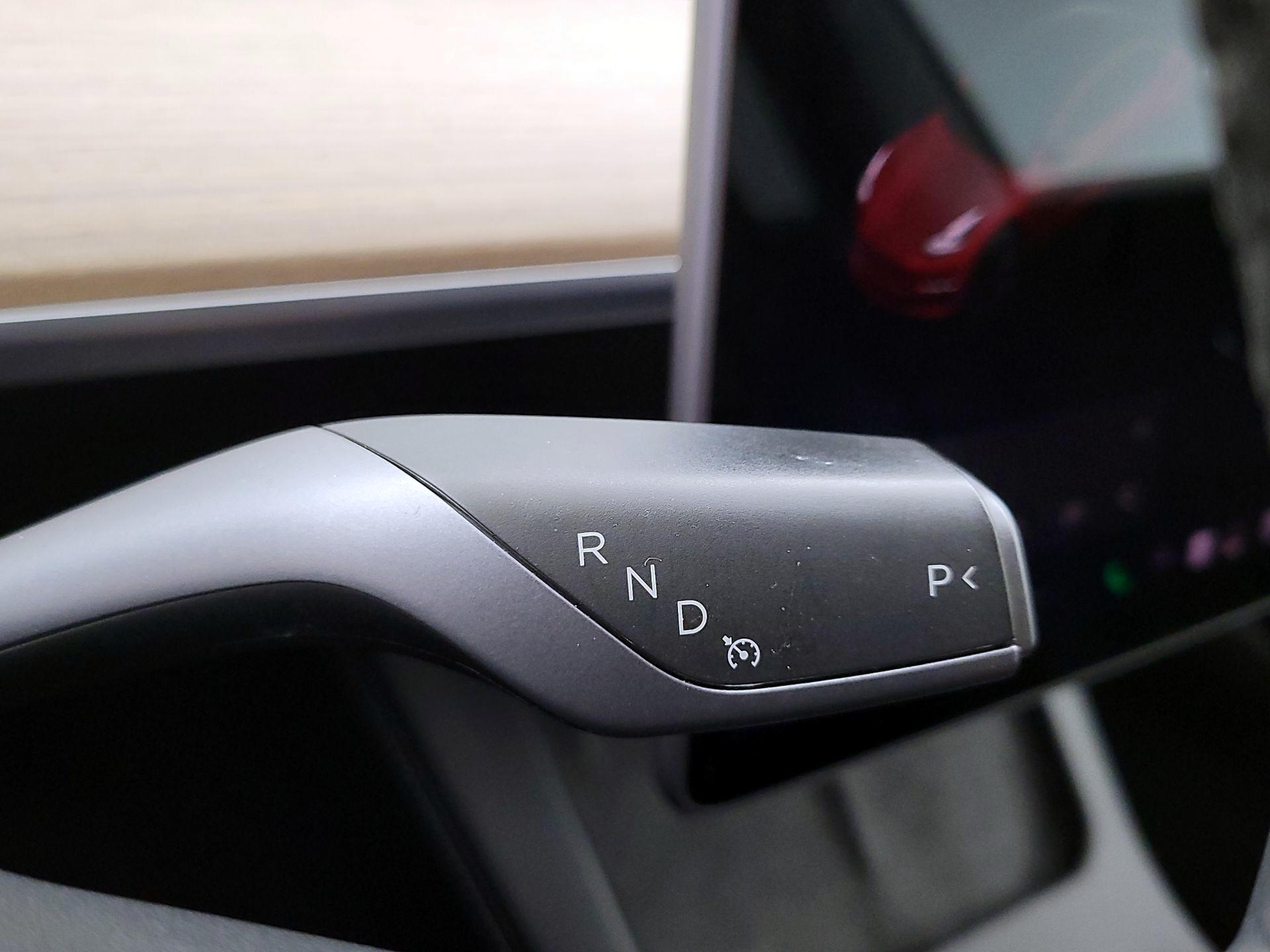 Thumbnail: 2021 Tesla Model 3 - 17