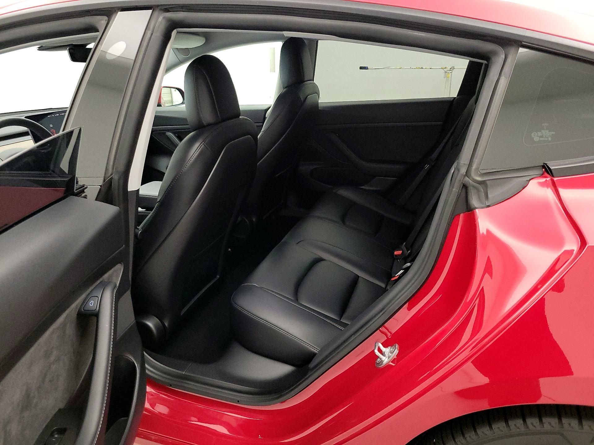 Thumbnail: 2021 Tesla Model 3 - 18