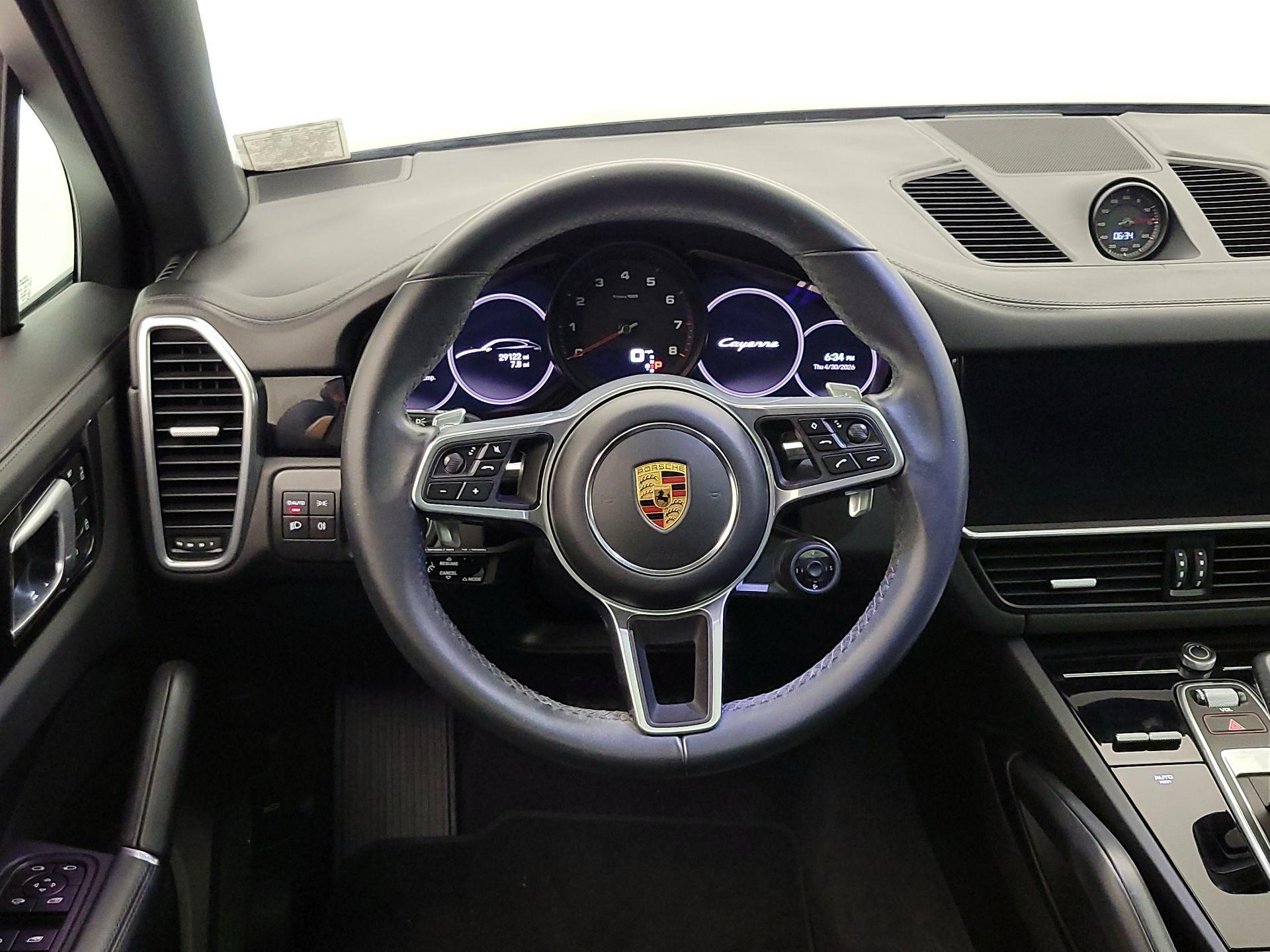 Thumbnail: 2022 Porsche Cayenne - 10