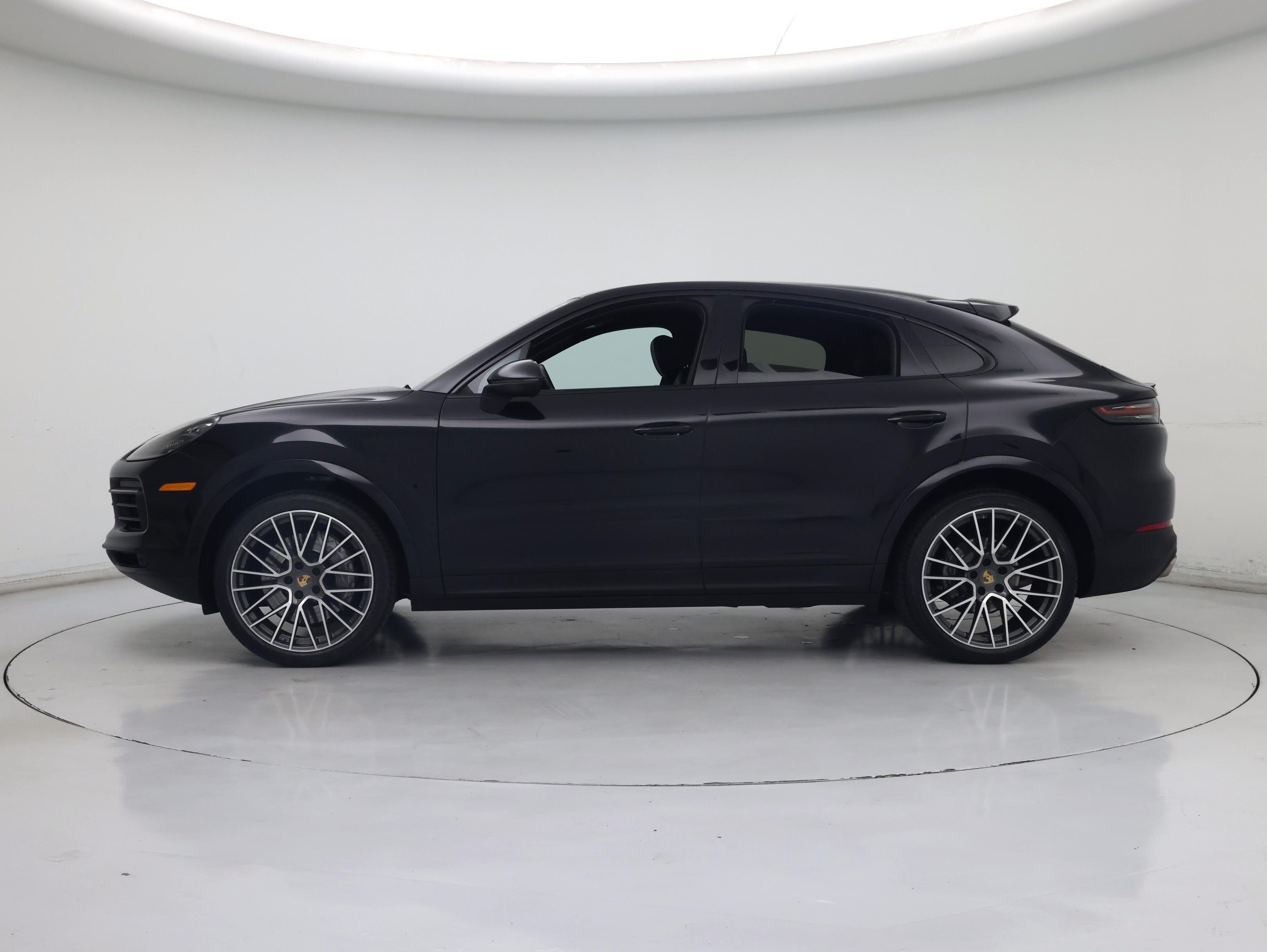 Thumbnail: 2022 Porsche Cayenne - 3