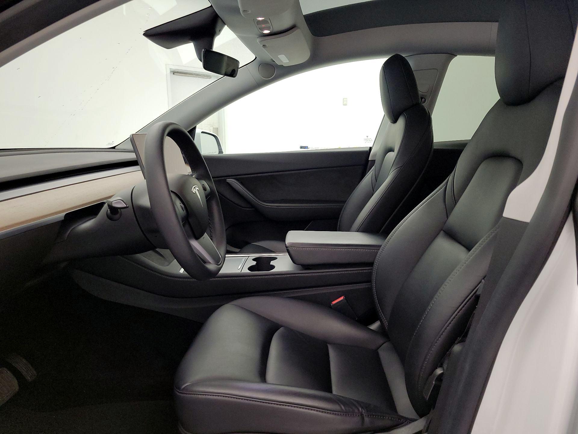 Thumbnail: 2021 Tesla Model Y - 11
