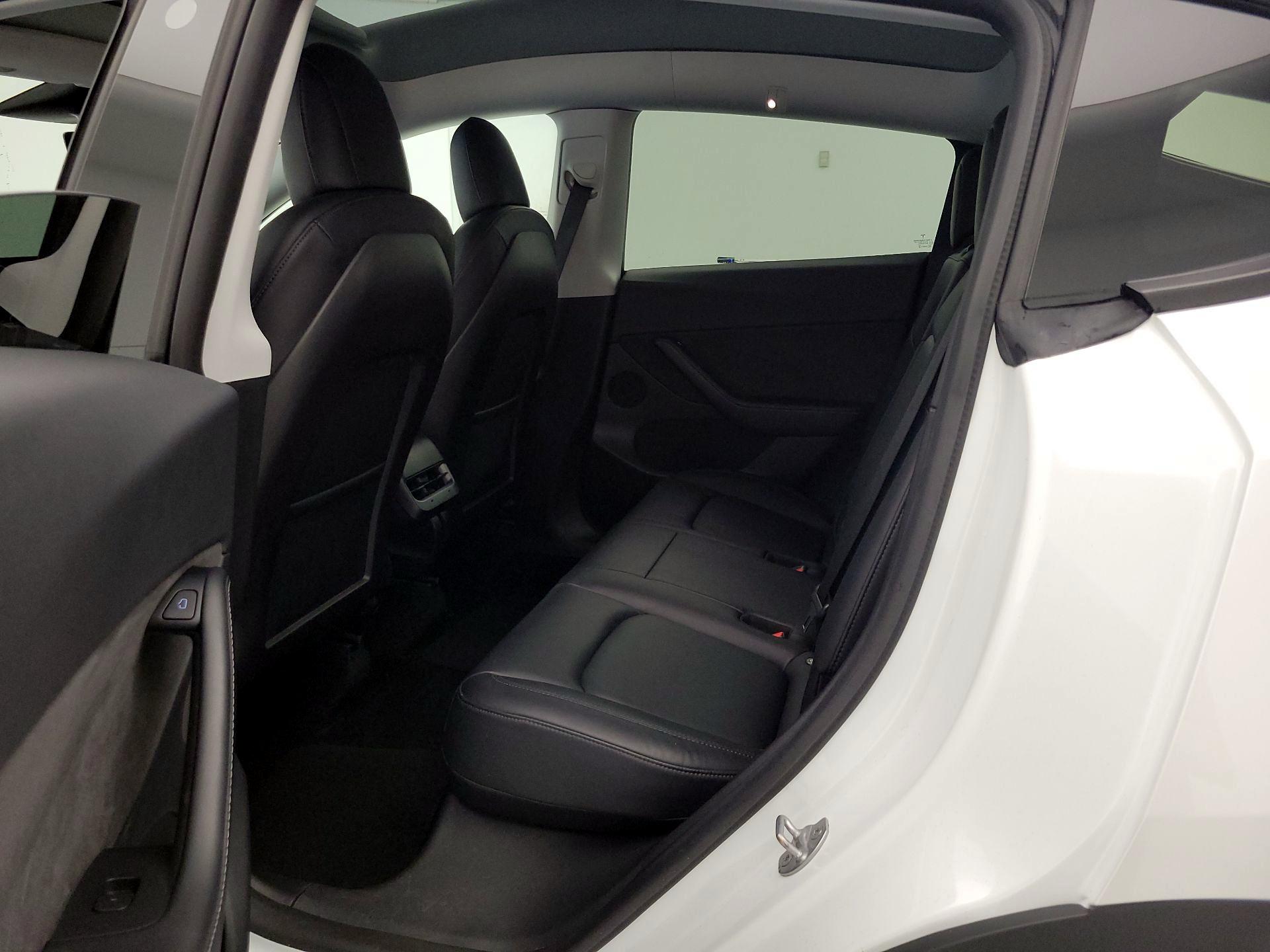Thumbnail: 2021 Tesla Model Y - 18