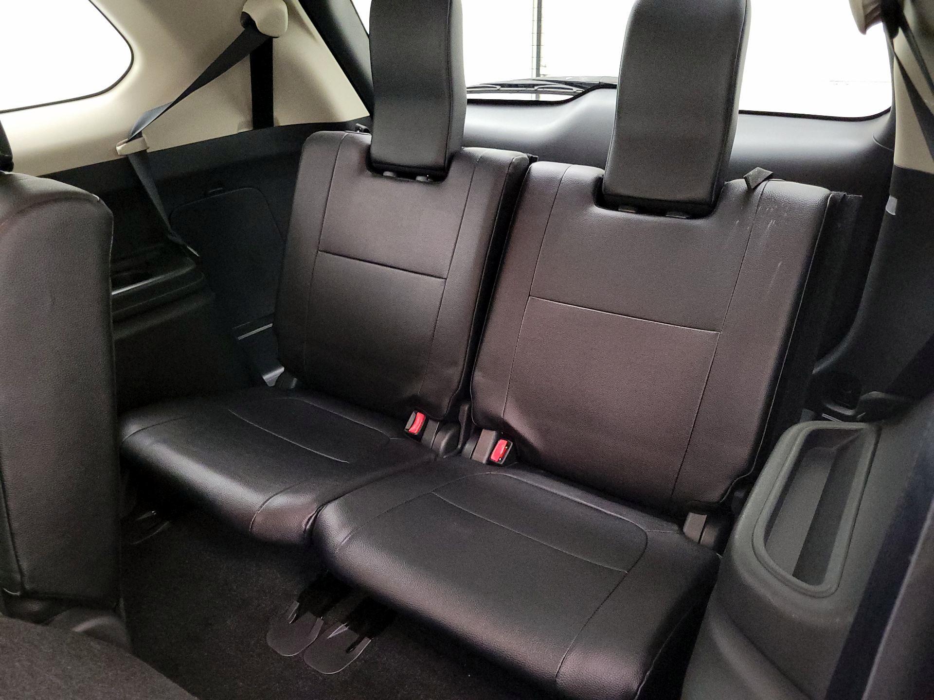 Thumbnail: 2016 Mitsubishi Outlander - 19