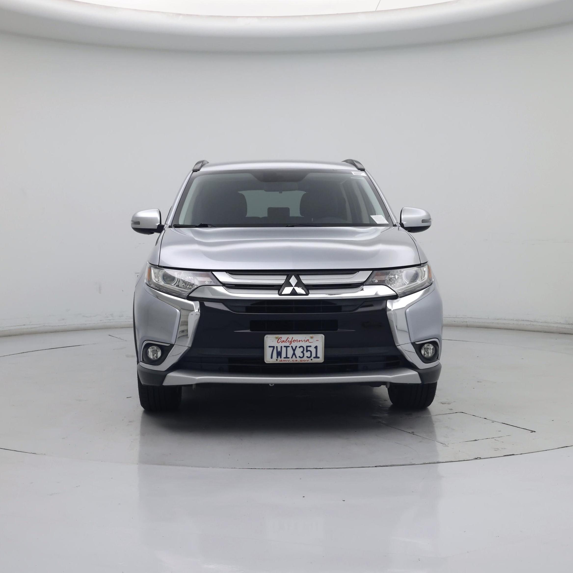 Thumbnail: 2016 Mitsubishi Outlander - 5