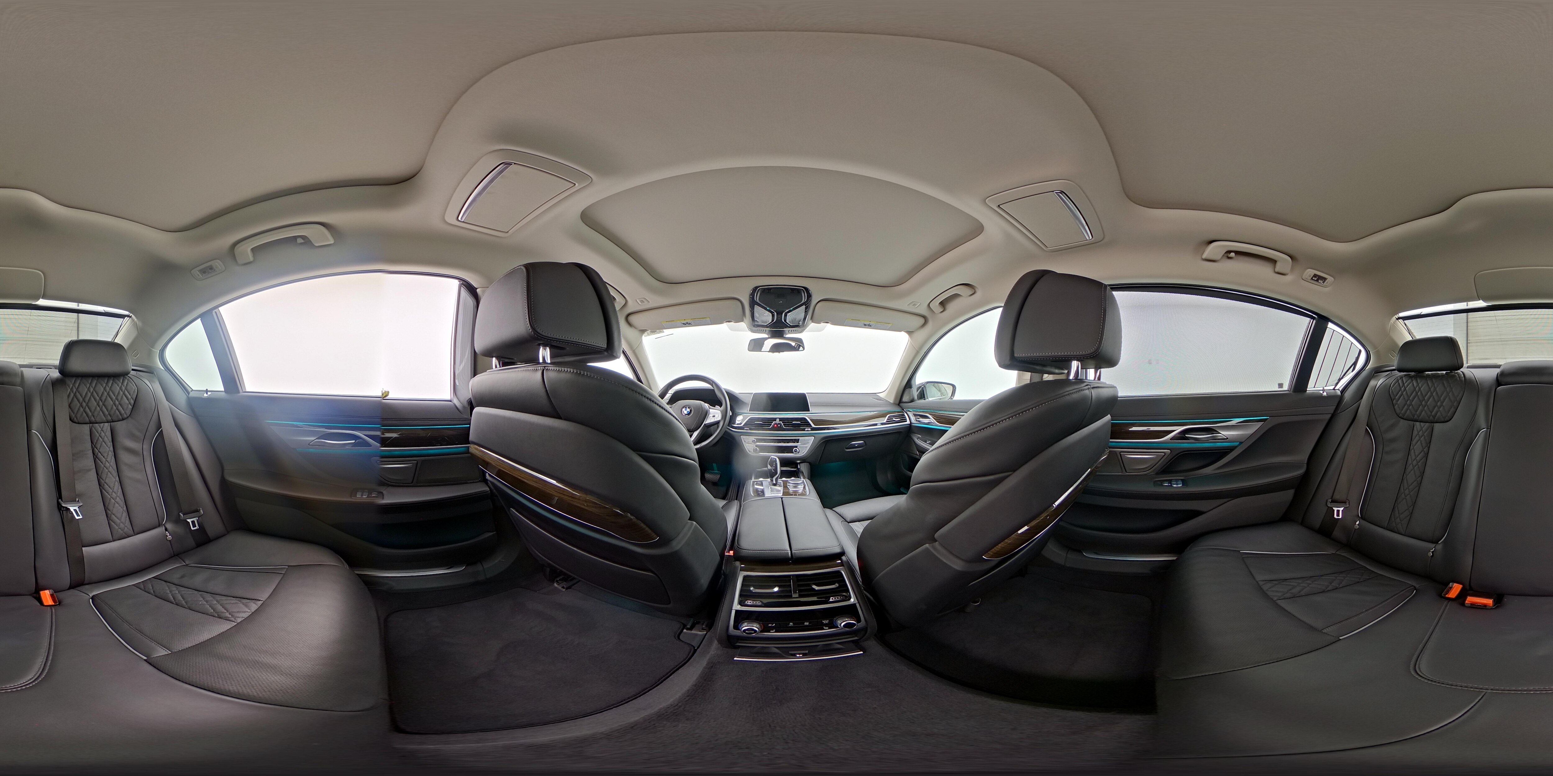 2020 BMW 7 Series 745e - Photo 25