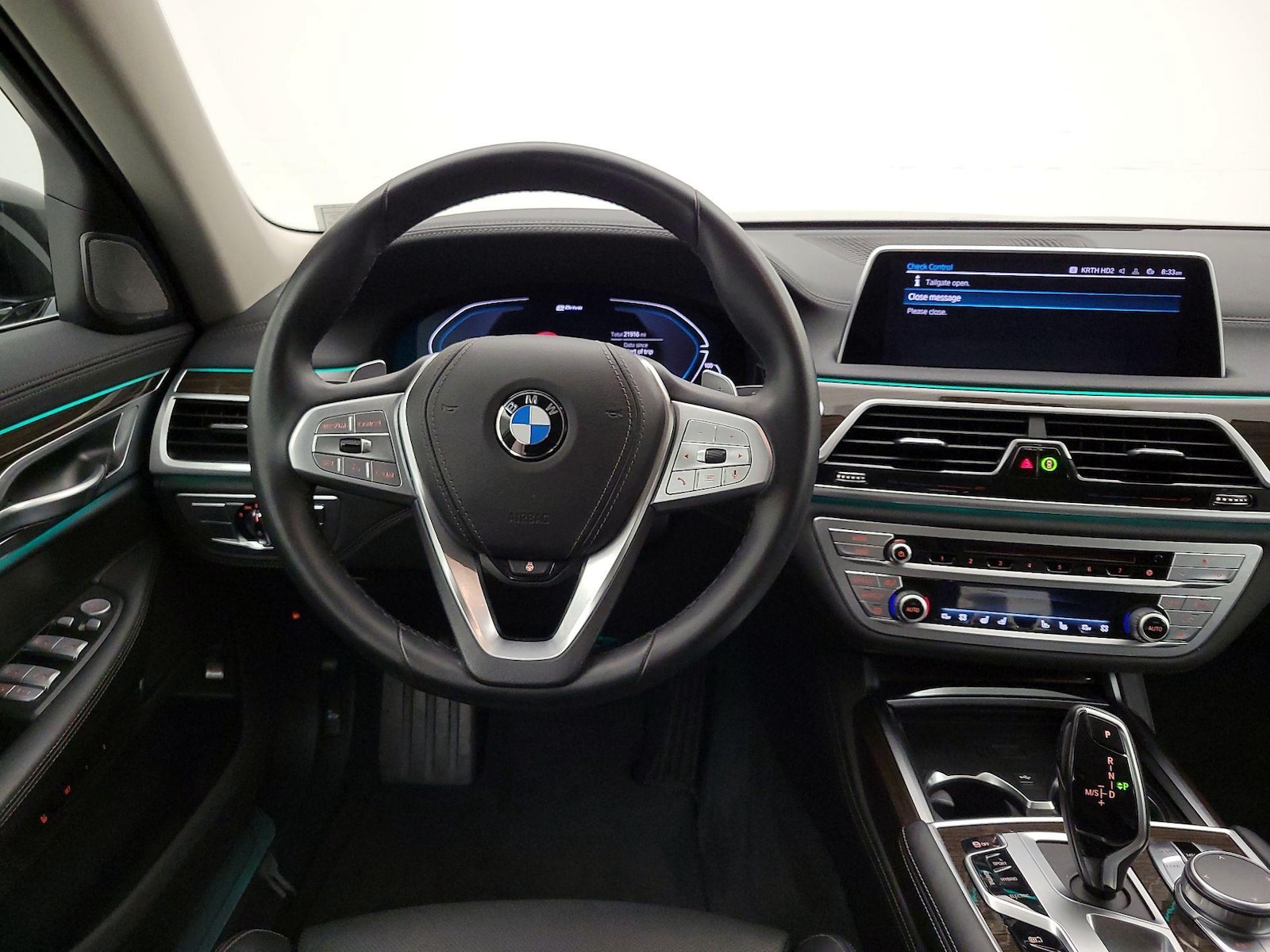 2020 BMW 7 Series 745e - Photo 11