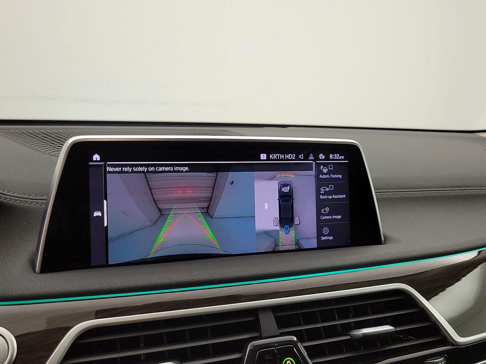 2020 BMW 7 Series 745e - Photo 16