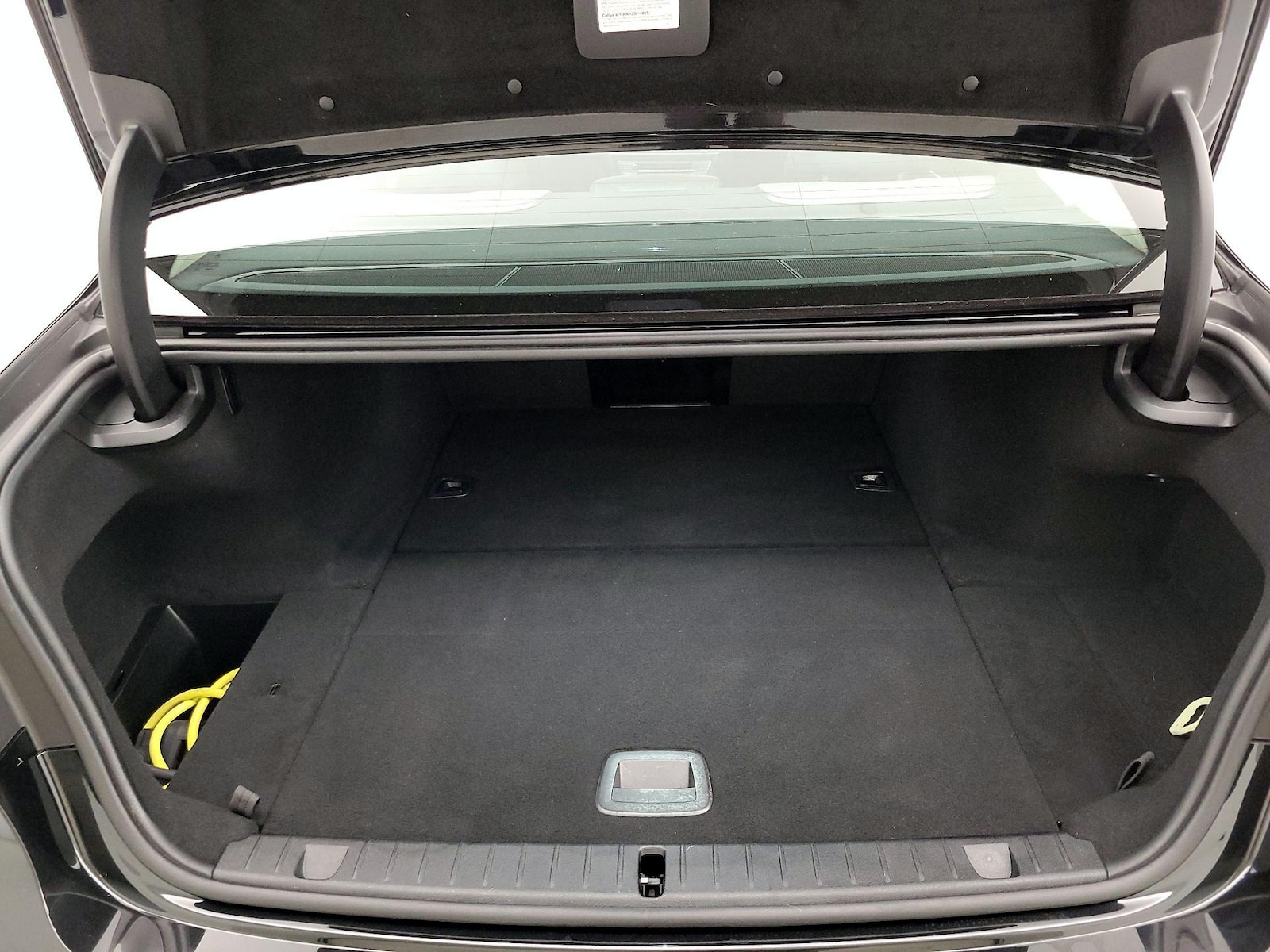 2020 BMW 7 Series 745e - Photo 21