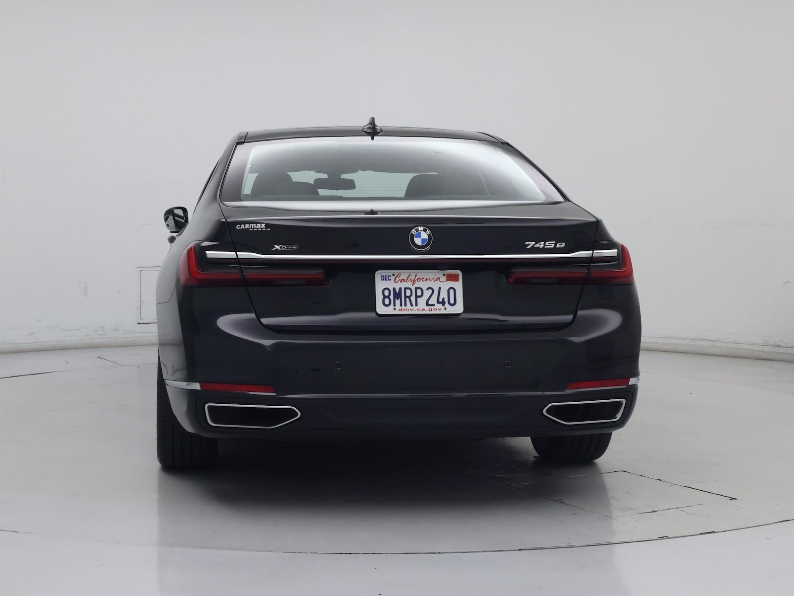 2020 BMW 7 Series 745e - Photo 7