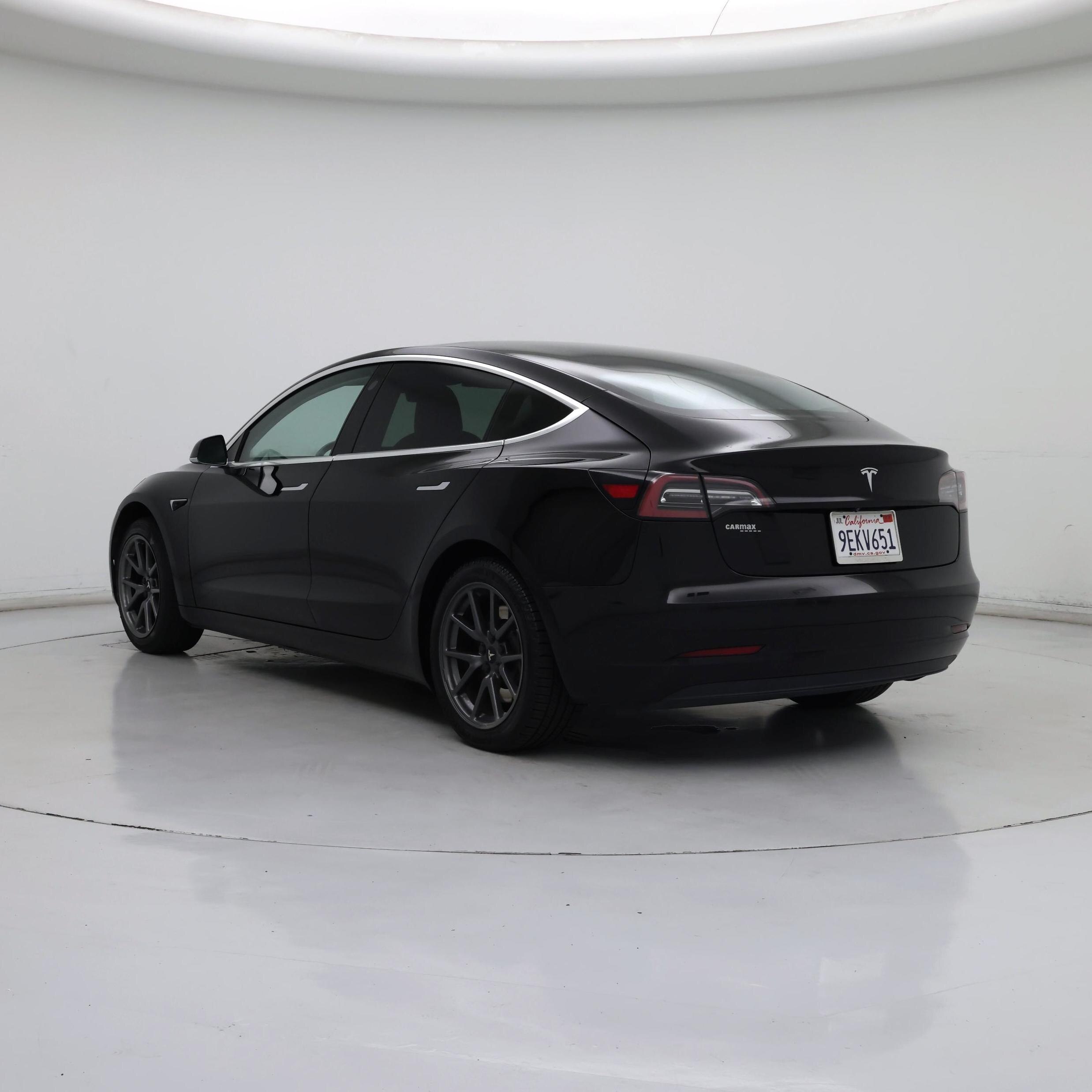 Thumbnail: 2019 Tesla Model 3 - 2