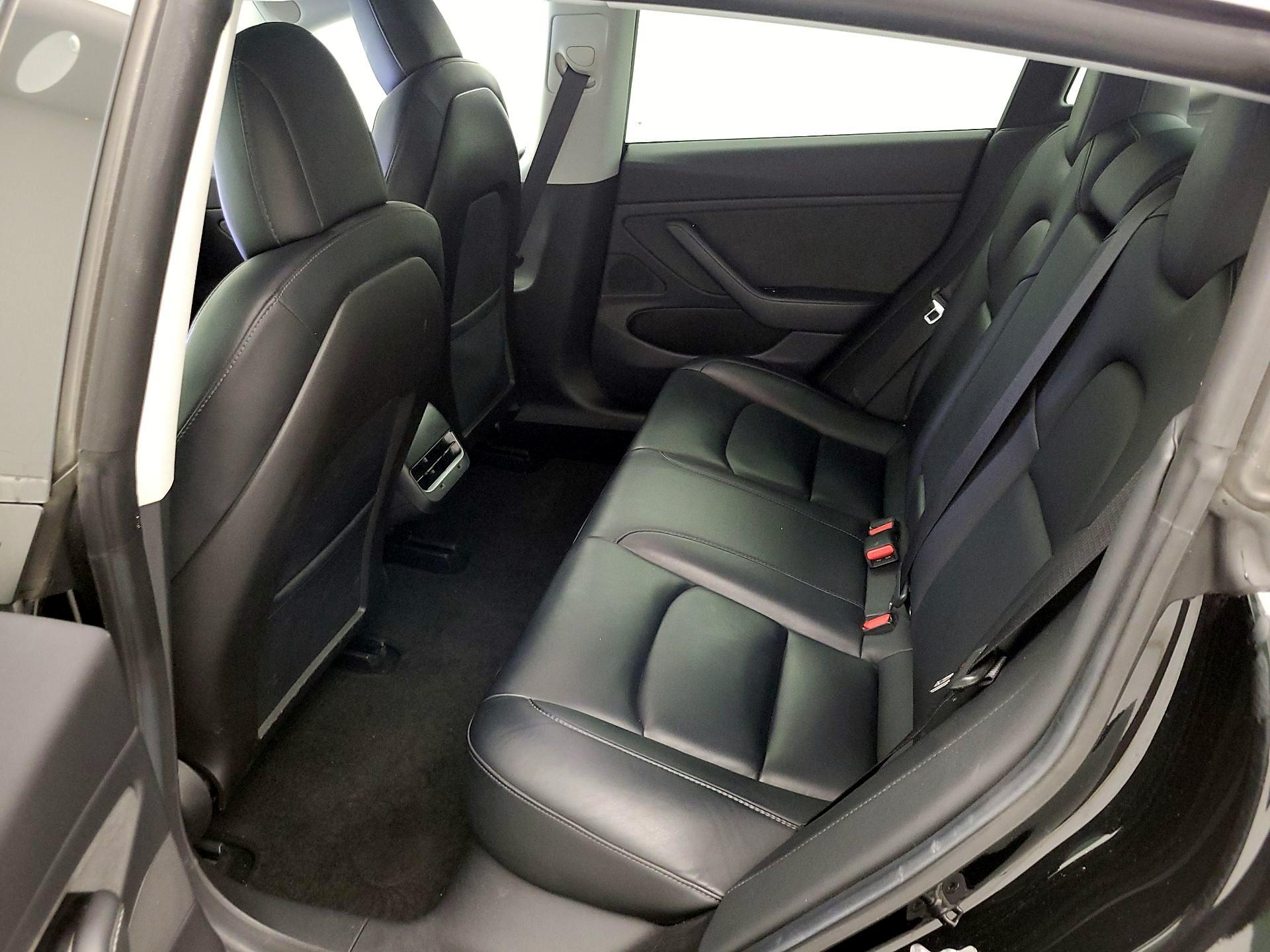 Thumbnail: 2019 Tesla Model 3 - 19