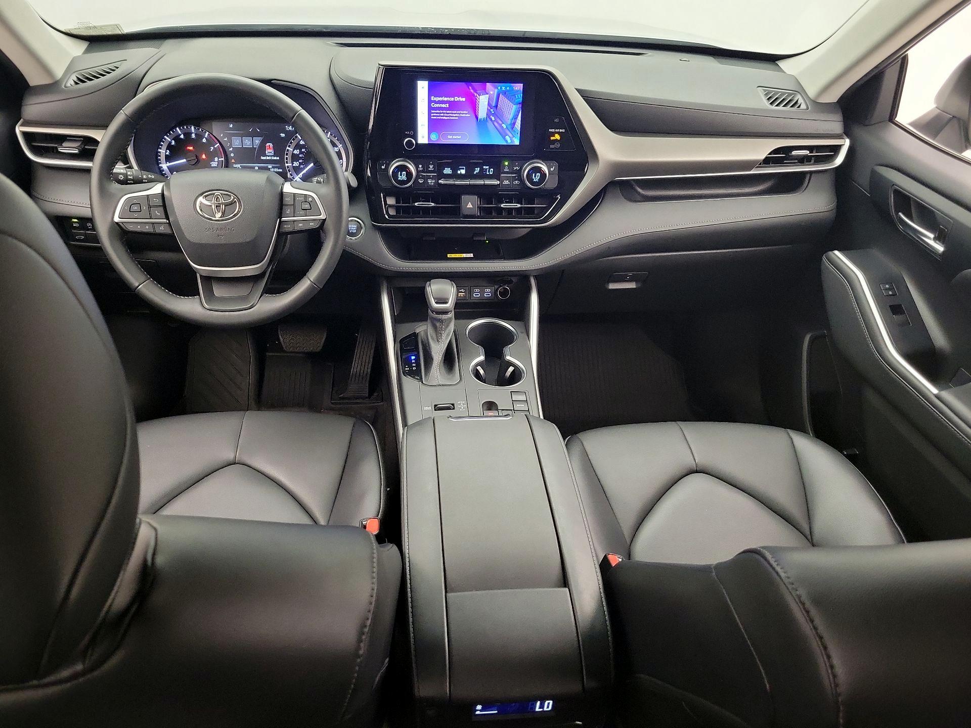 Thumbnail: 2023 Toyota Highlander - 9