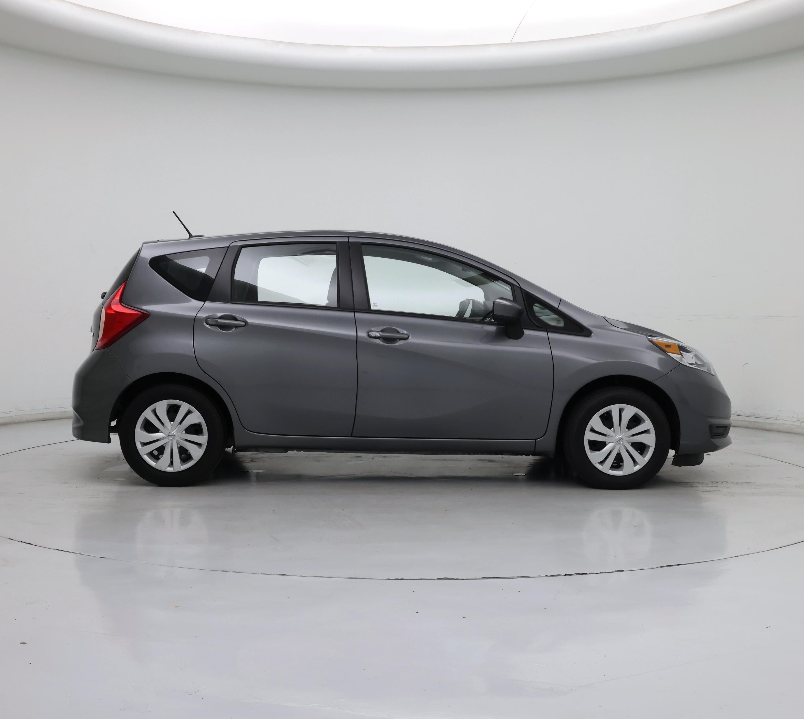 Thumbnail: 2017 Nissan Versa Note - 7