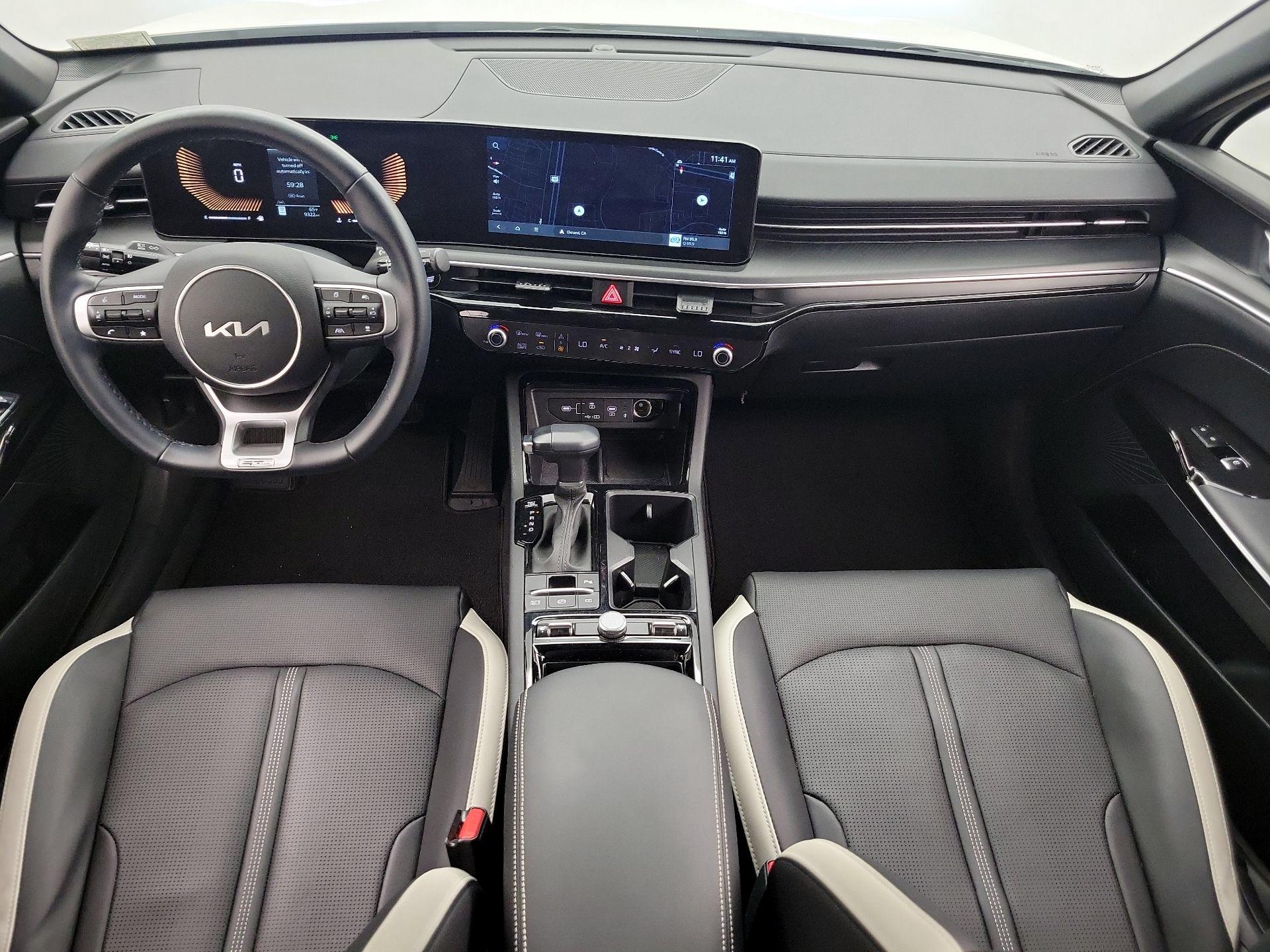 Thumbnail: 2025 Kia K5 - 9
