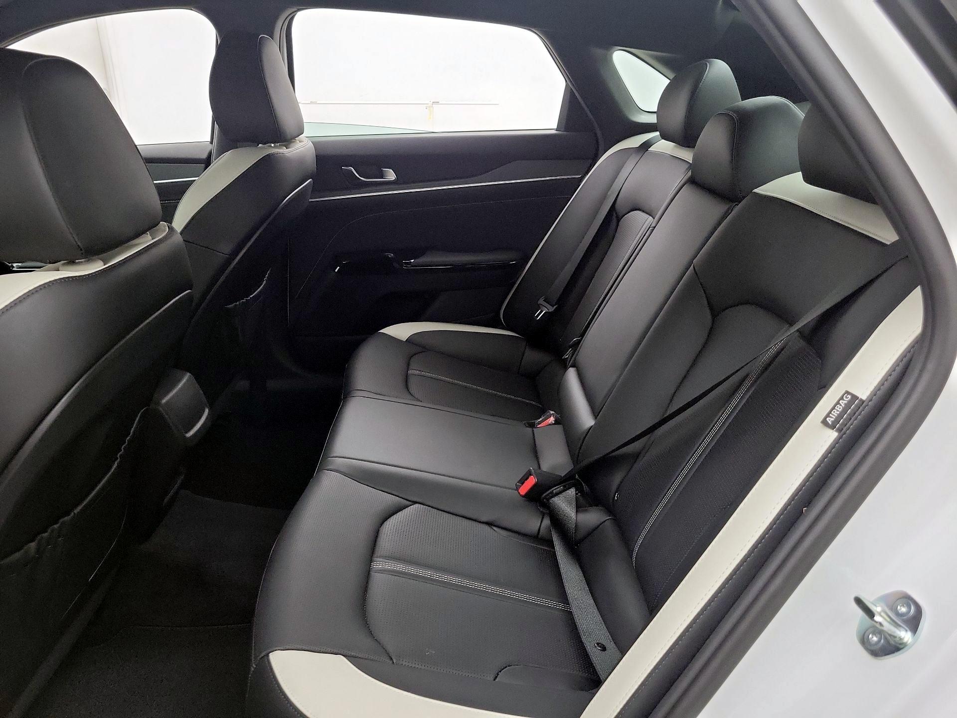 Thumbnail: 2025 Kia K5 - 20