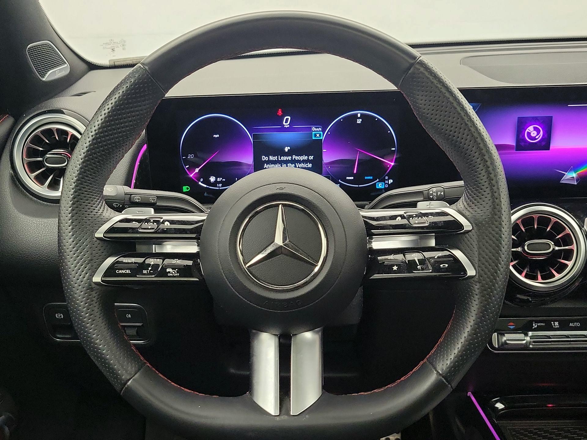 Thumbnail: 2024 Mercedes-Benz GLB - 10