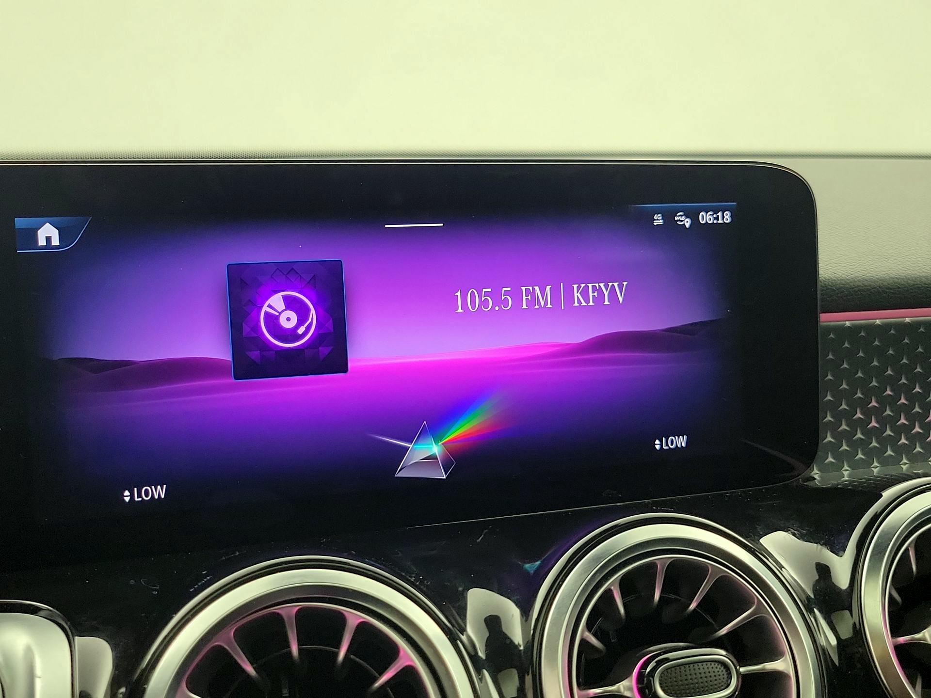 Thumbnail: 2024 Mercedes-Benz GLB - 15