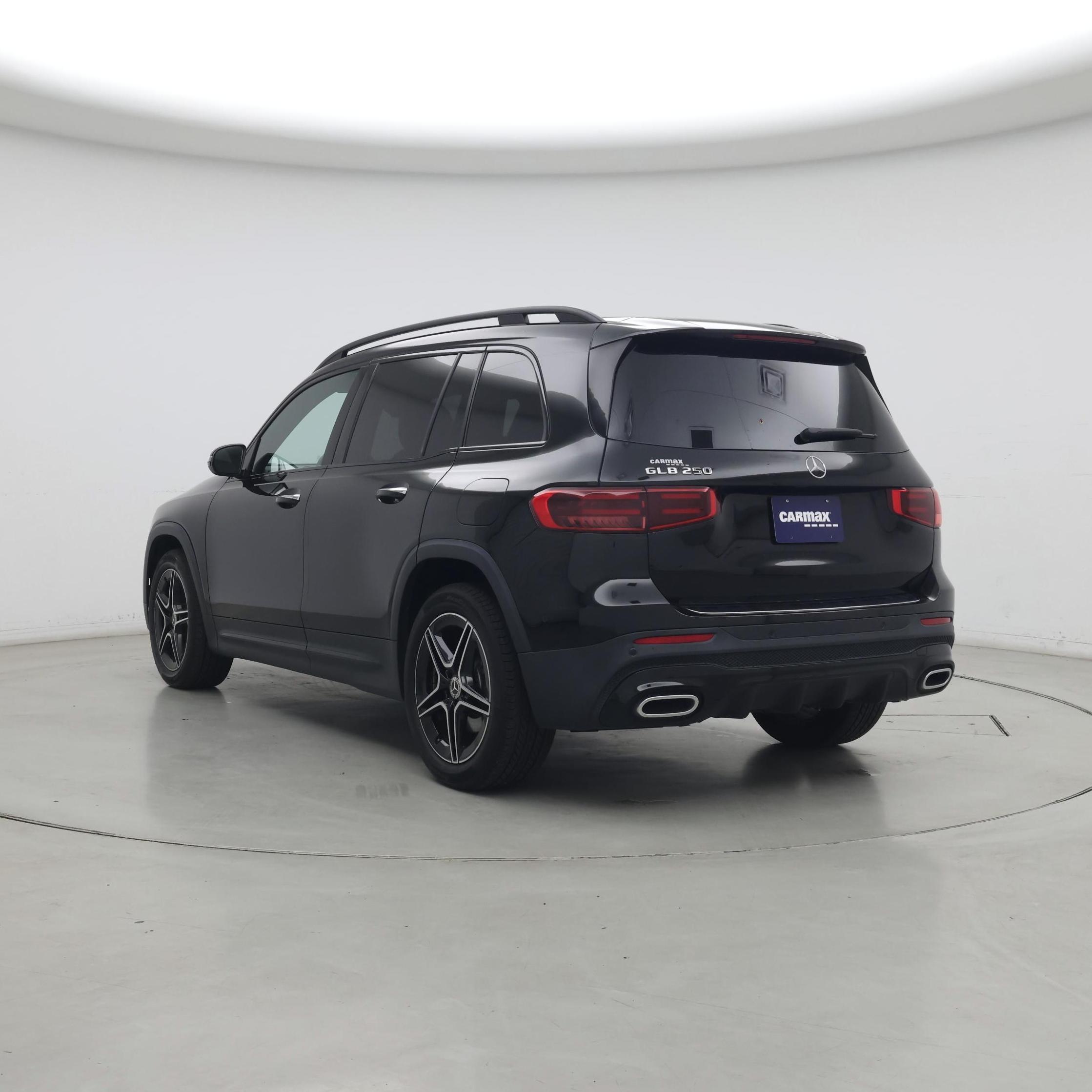 Thumbnail: 2024 Mercedes-Benz GLB - 2